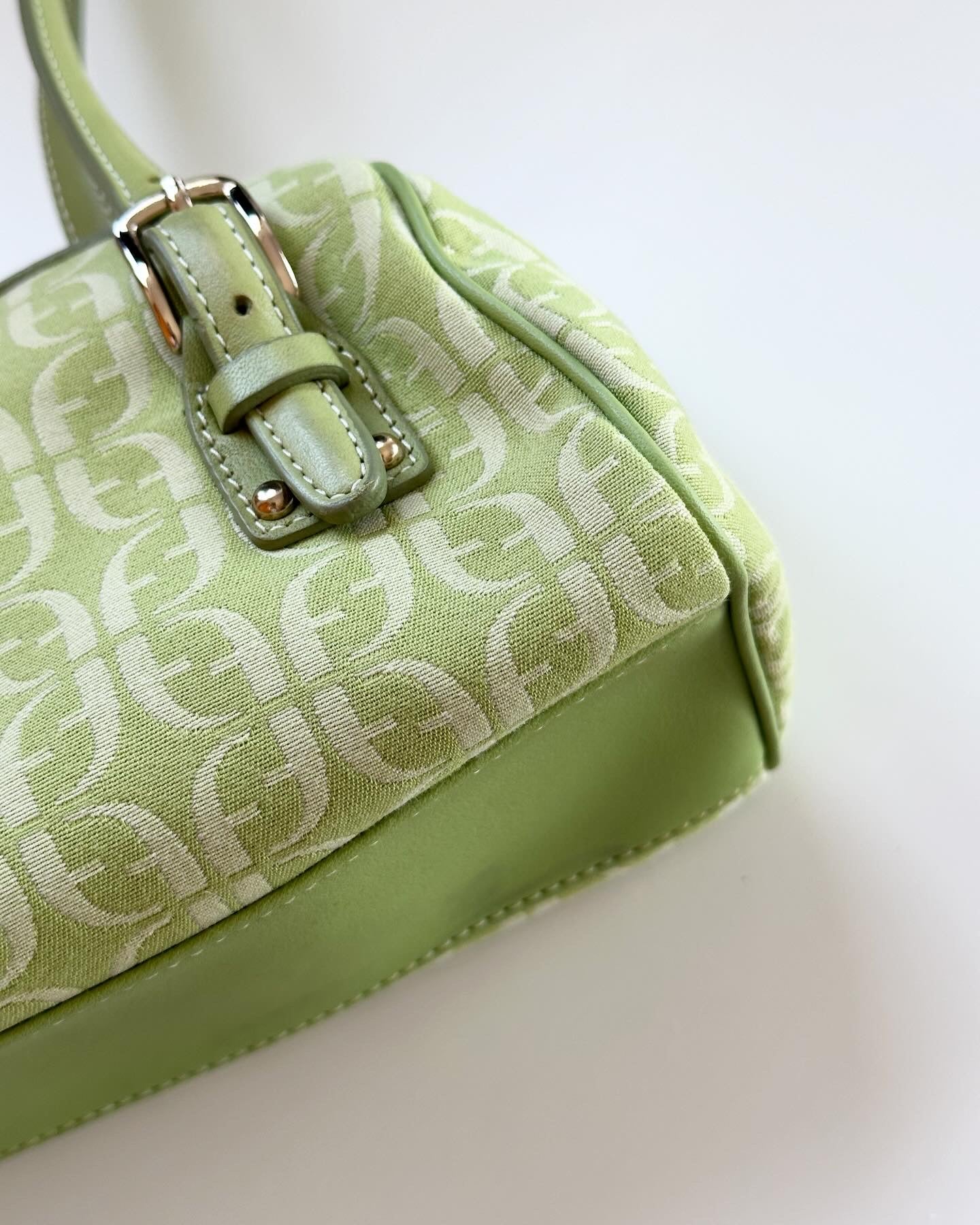 Trendy vintage baguette bag Fossil