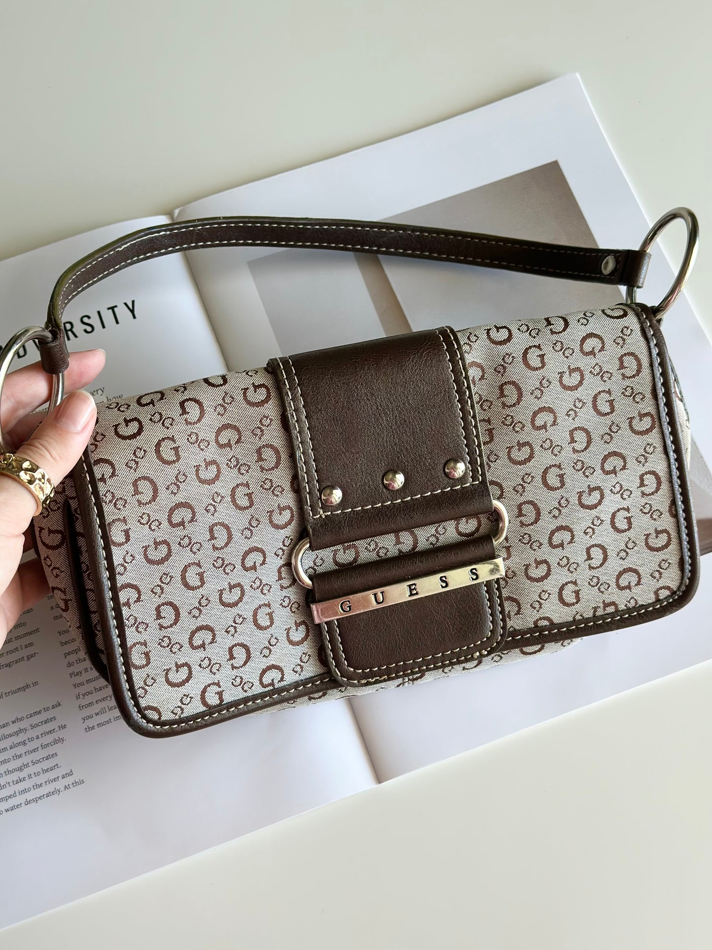 Vintage beige/brown monogram baguette bag Guess