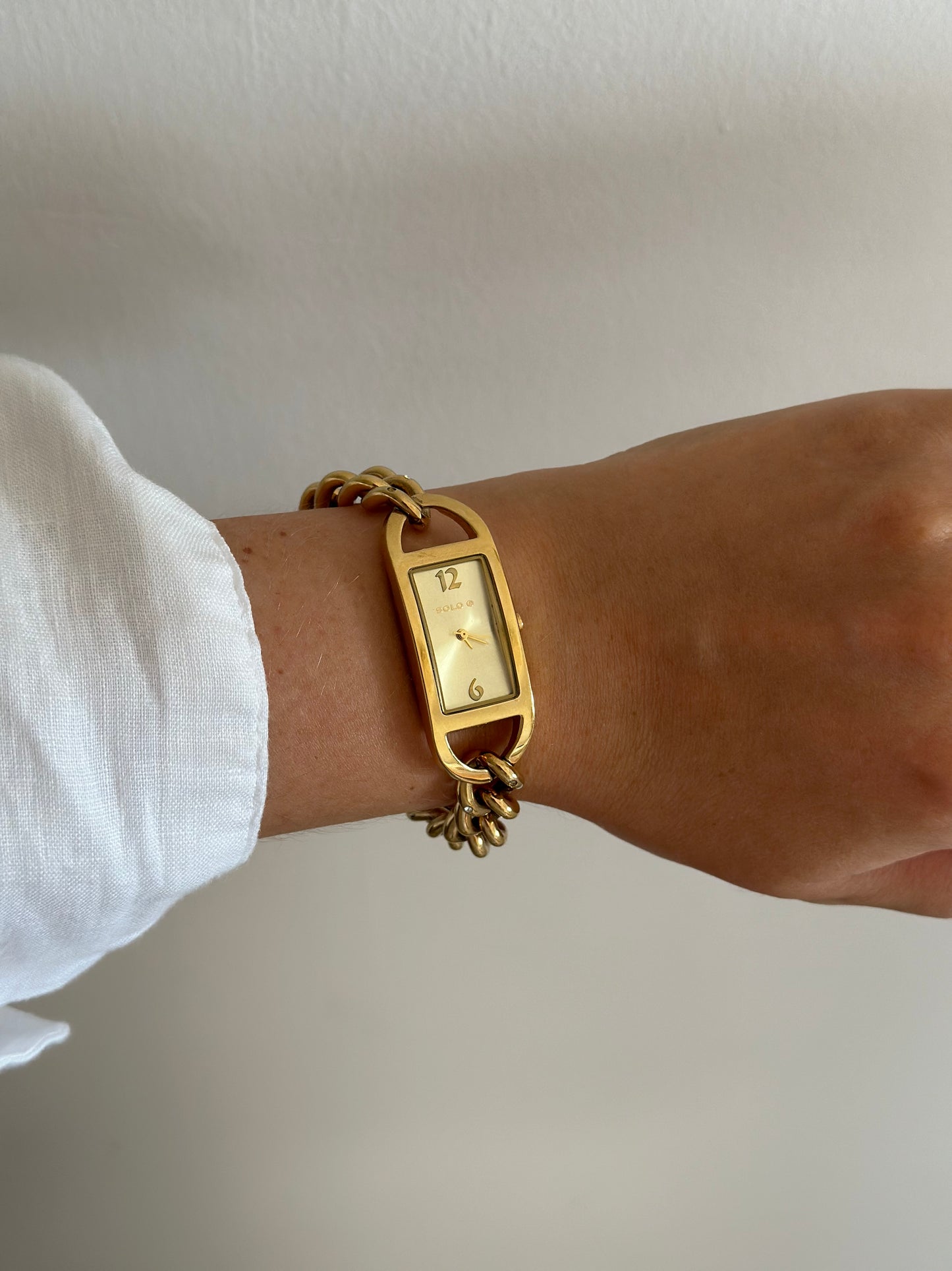 Vintage gold-tone watch