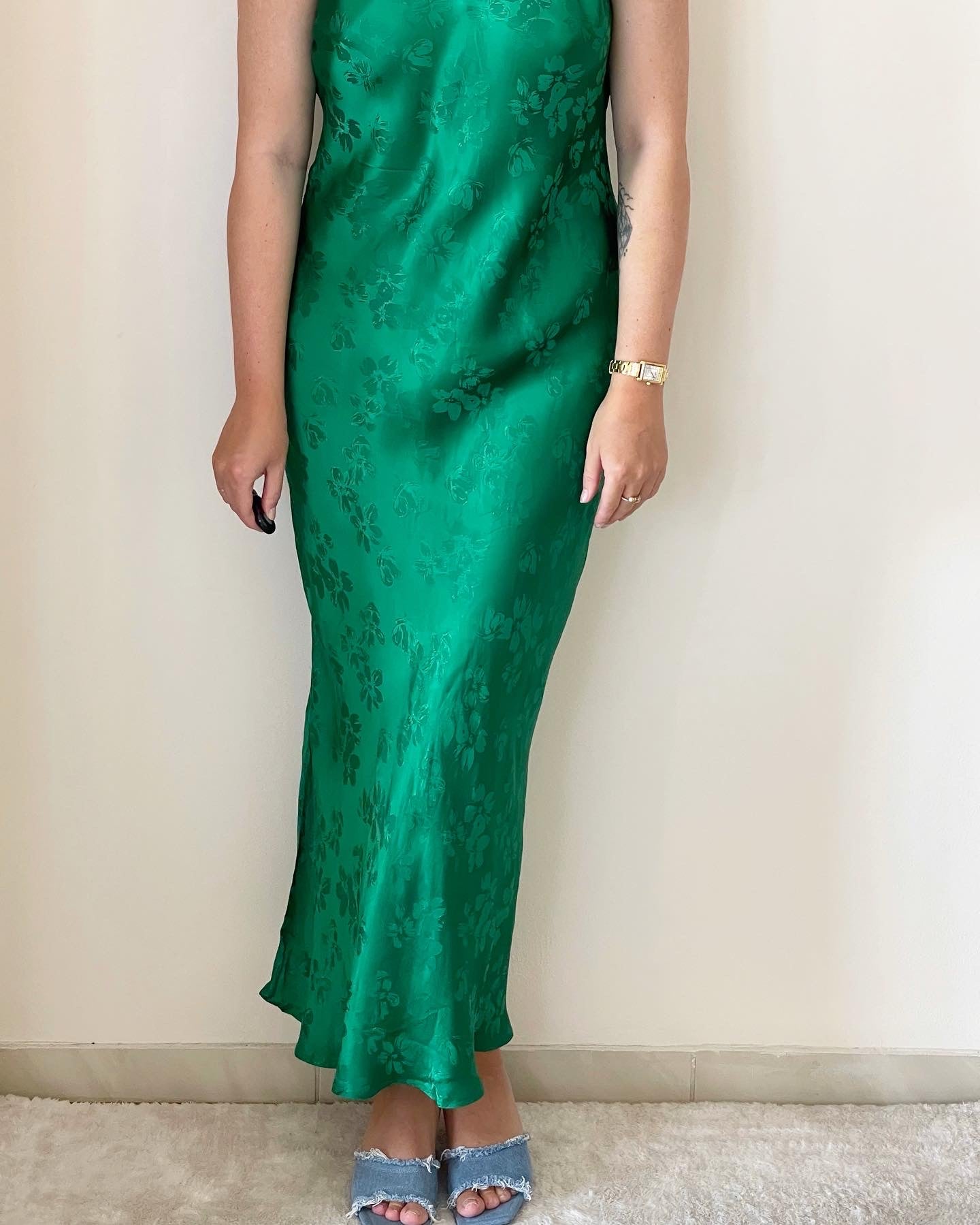 Amazing long slip dress in a silky viscose jacquard weave fabric