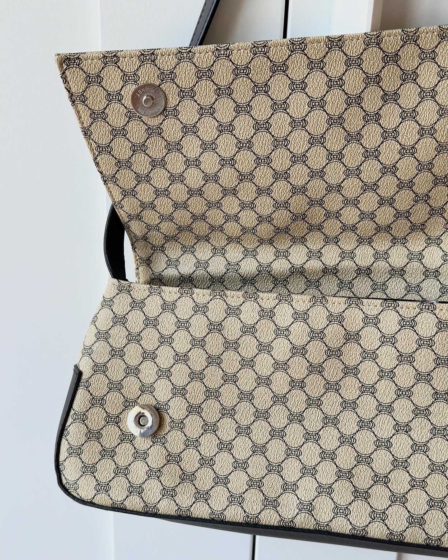 Vintage baguette bag