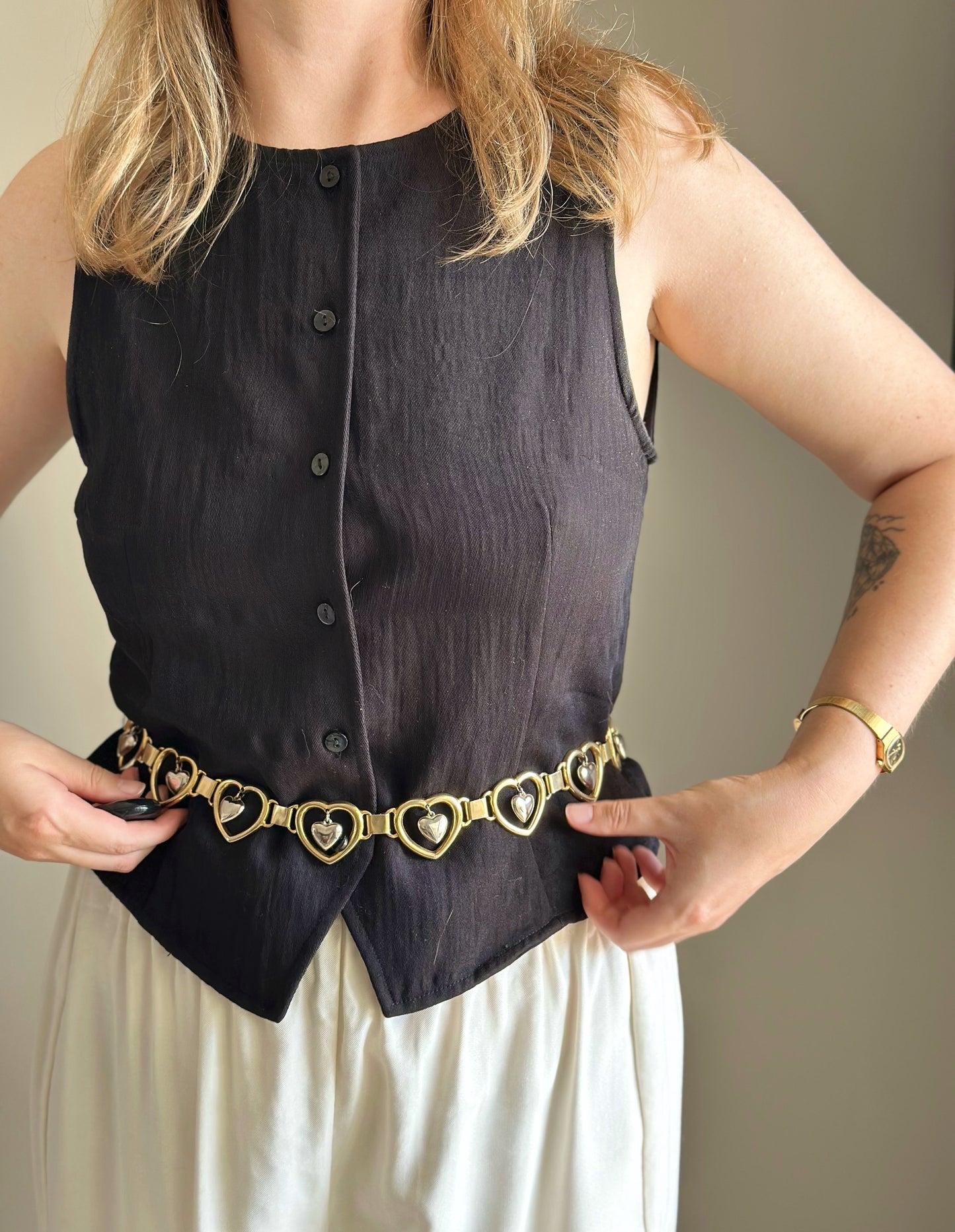 Amazing vintage two-tone belt with hearts
