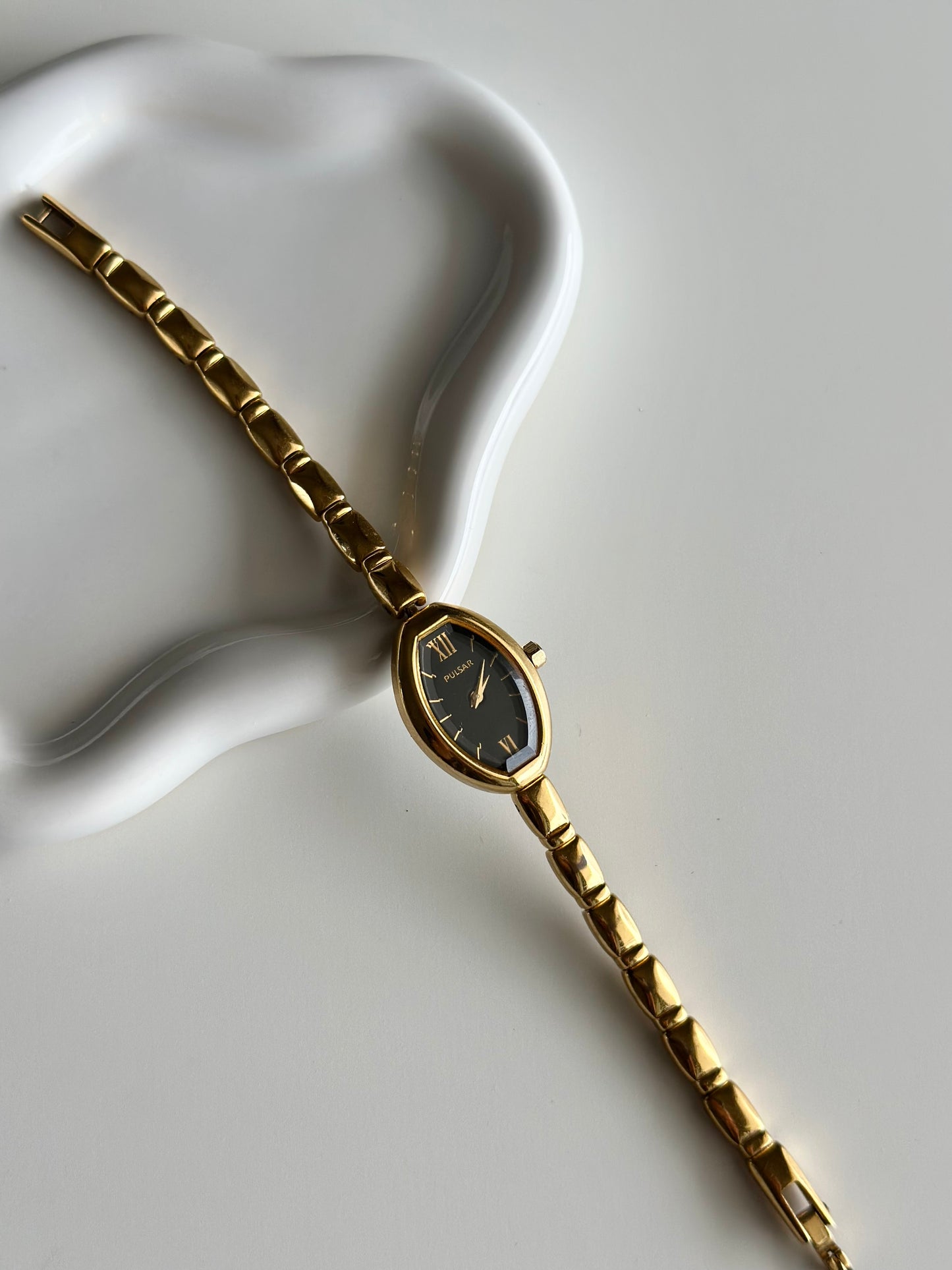 Stunning rare vintage Pulsar quartz watch