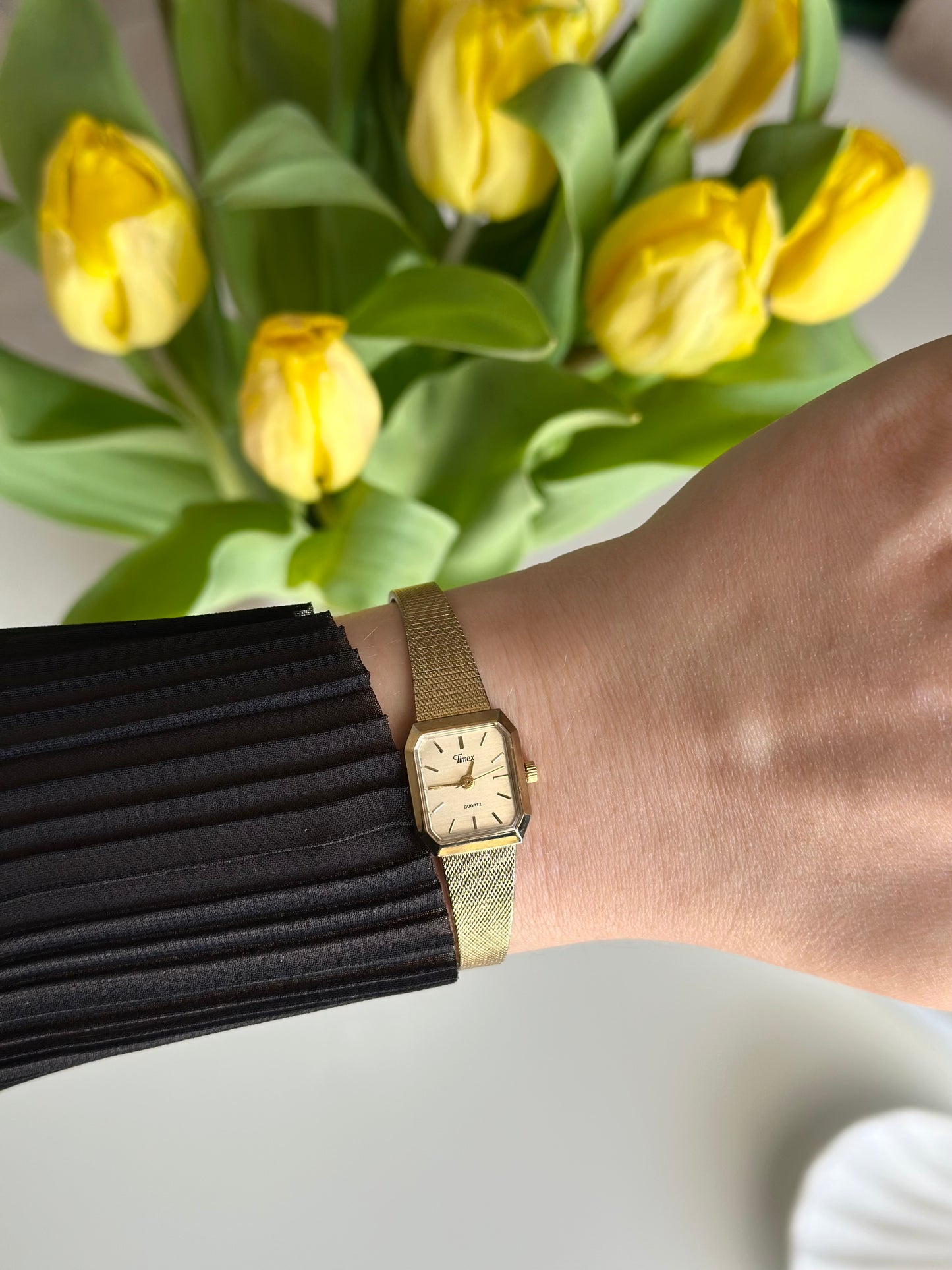 Stunning vintage gold-tone Timex watch from early 1990s.