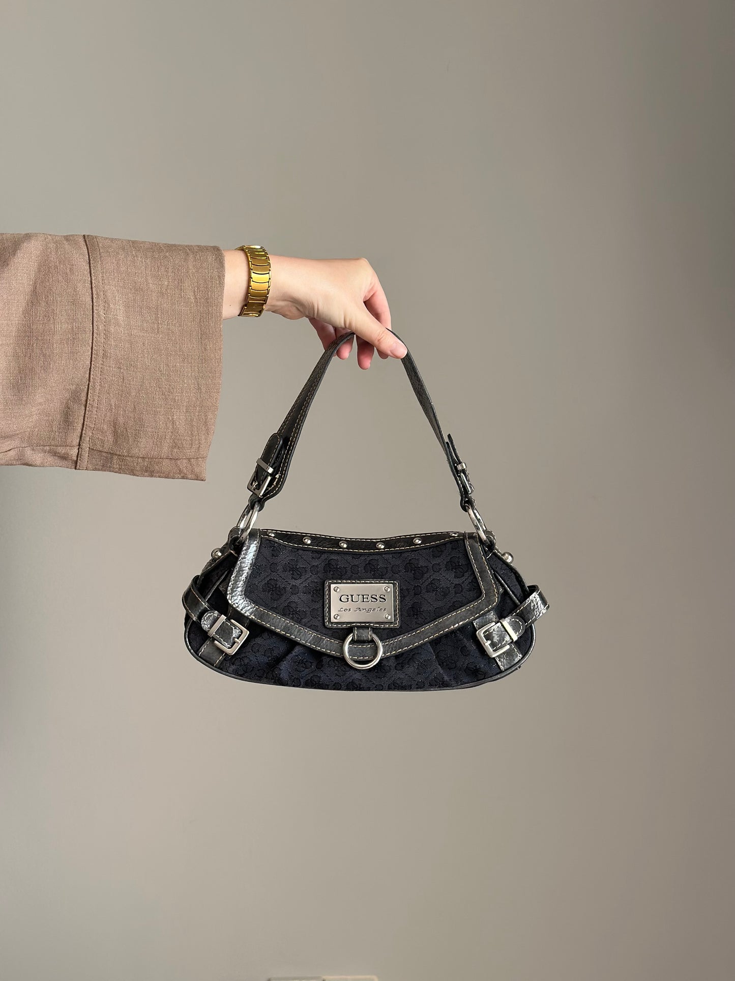 Stunning authentic vintage Guess grey baguette bag