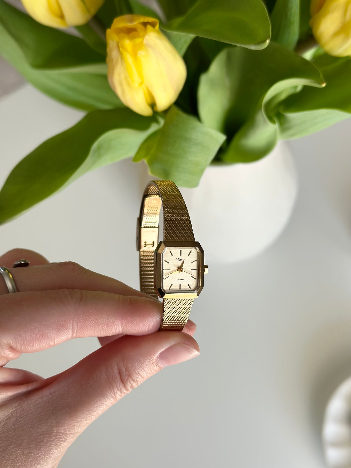 Stunning vintage gold-tone Timex watch from early 1990s.