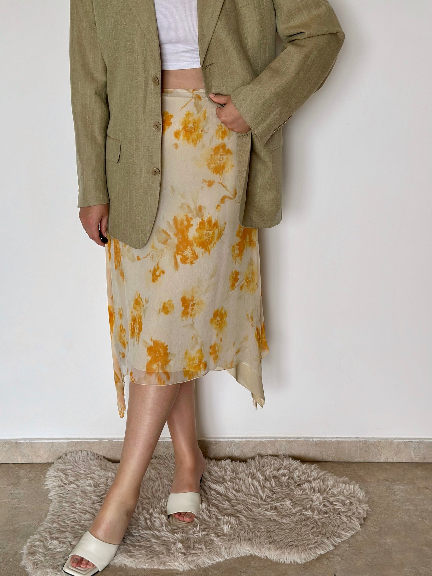 Stunning vintage asymmetrical 100% silk skirt