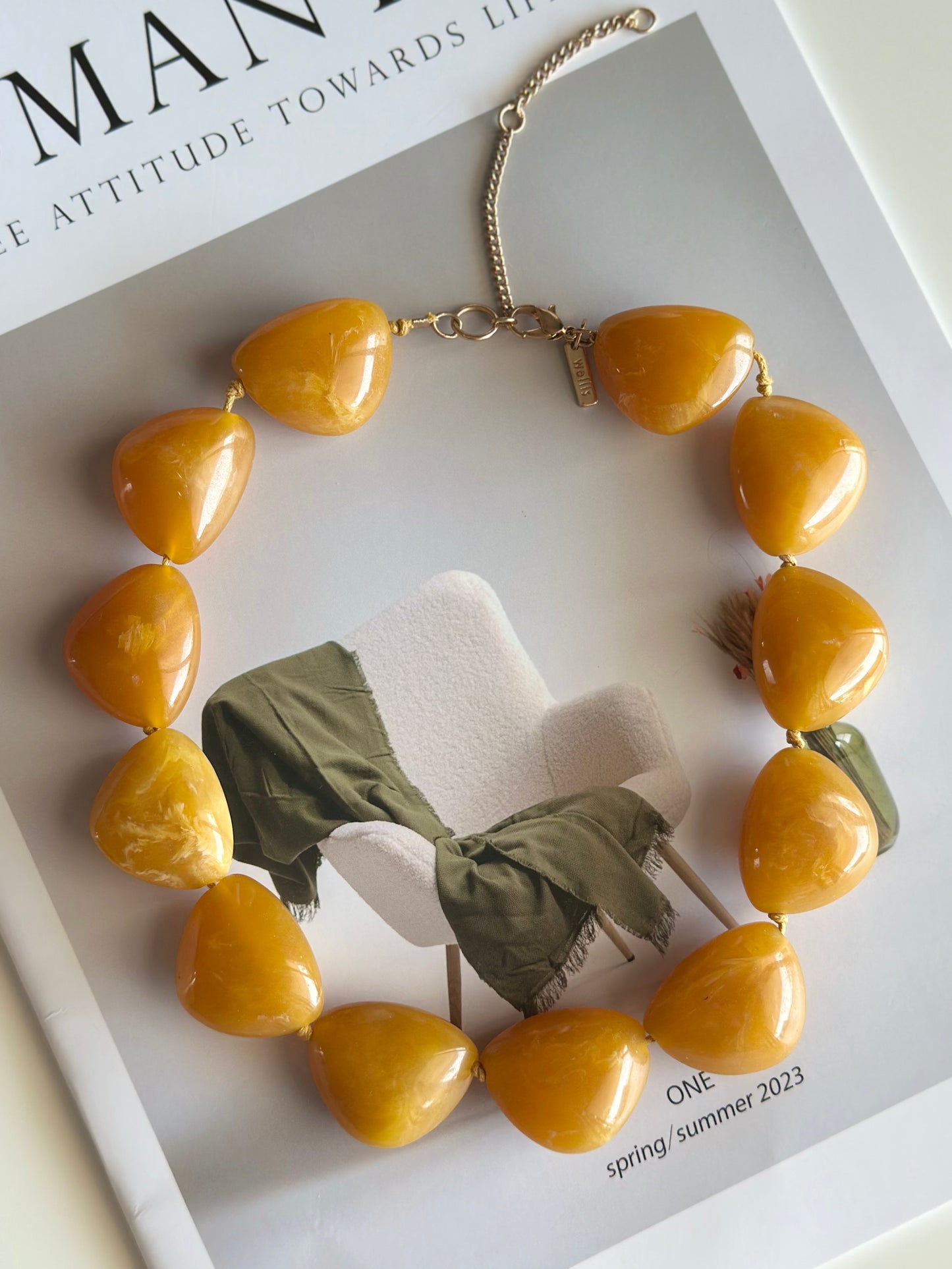 Bold vintage necklace by Wallis