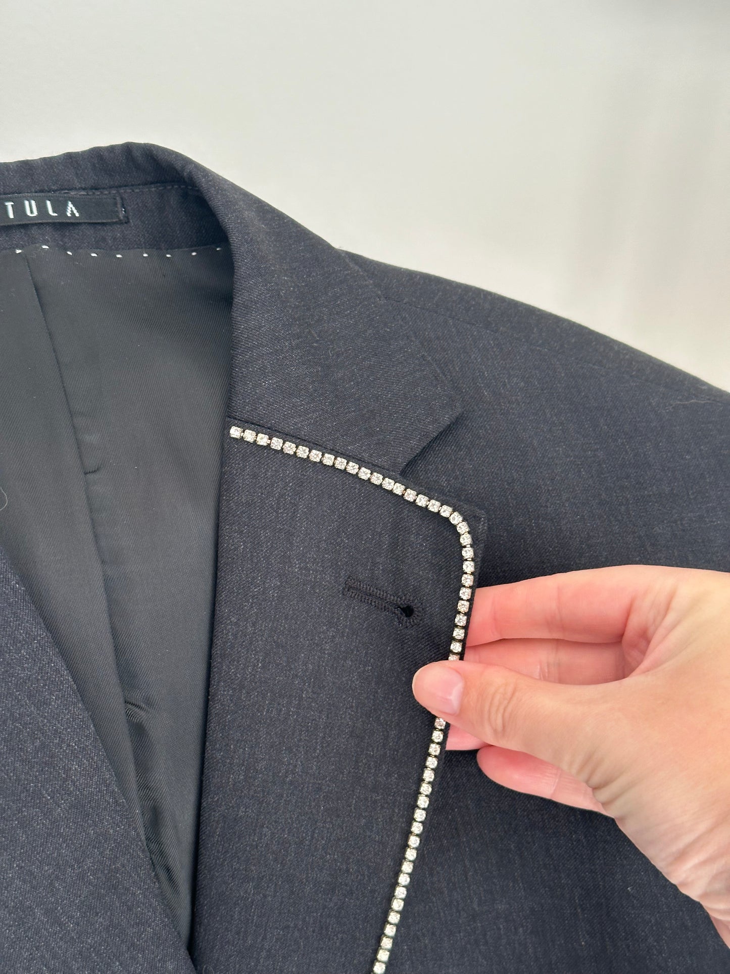 Vintage blazer with crystal chain ✨