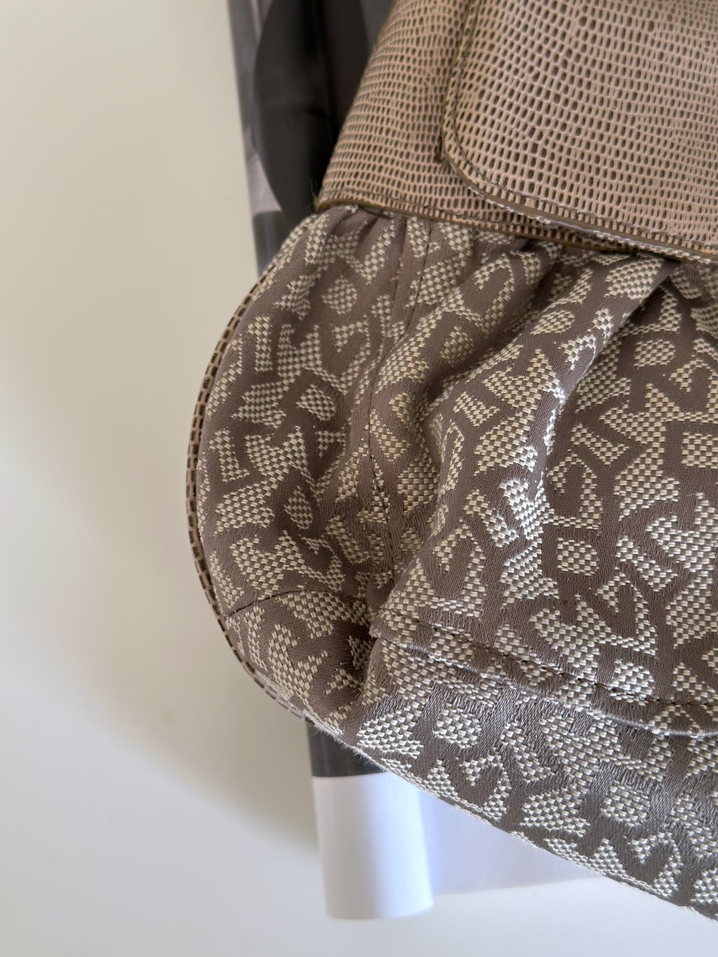 Beautiful vintage monogram bag DKNY