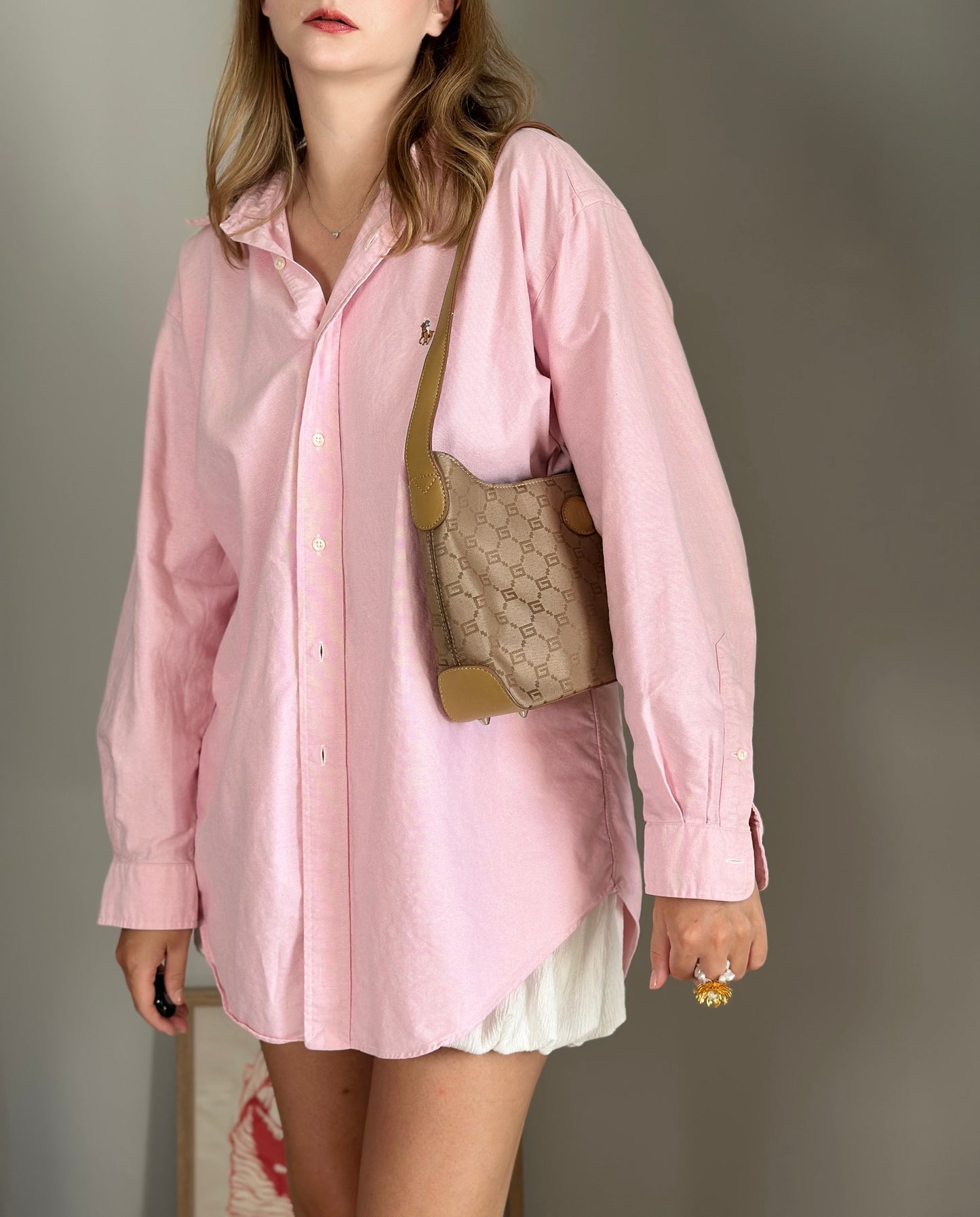 Charming vintage beige shoulder bag