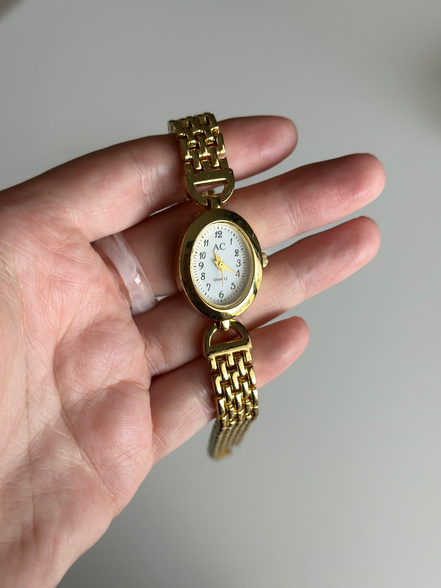 A delicate and timeless vintage watch AC