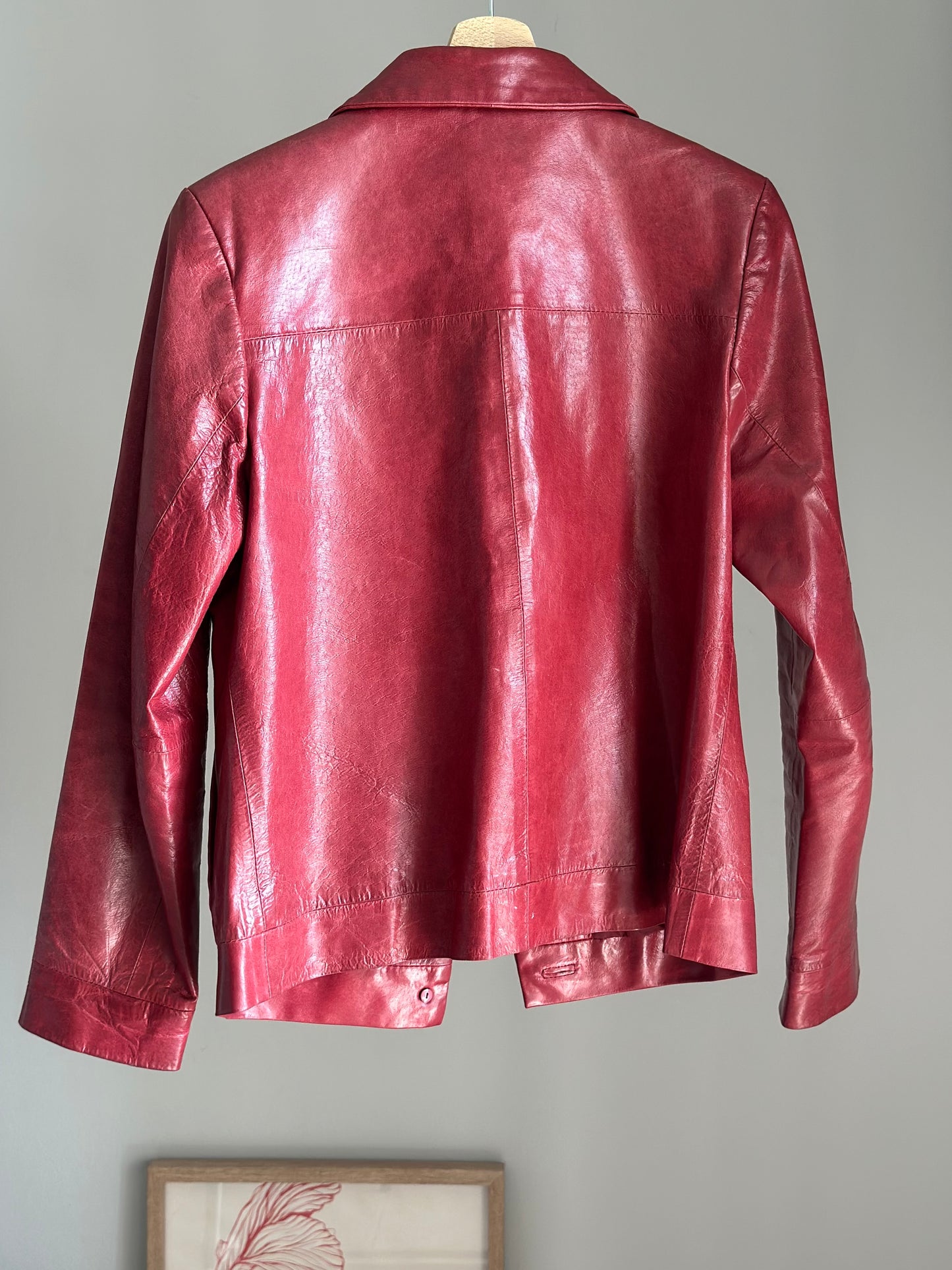 Standout vintage leather jacket 90s