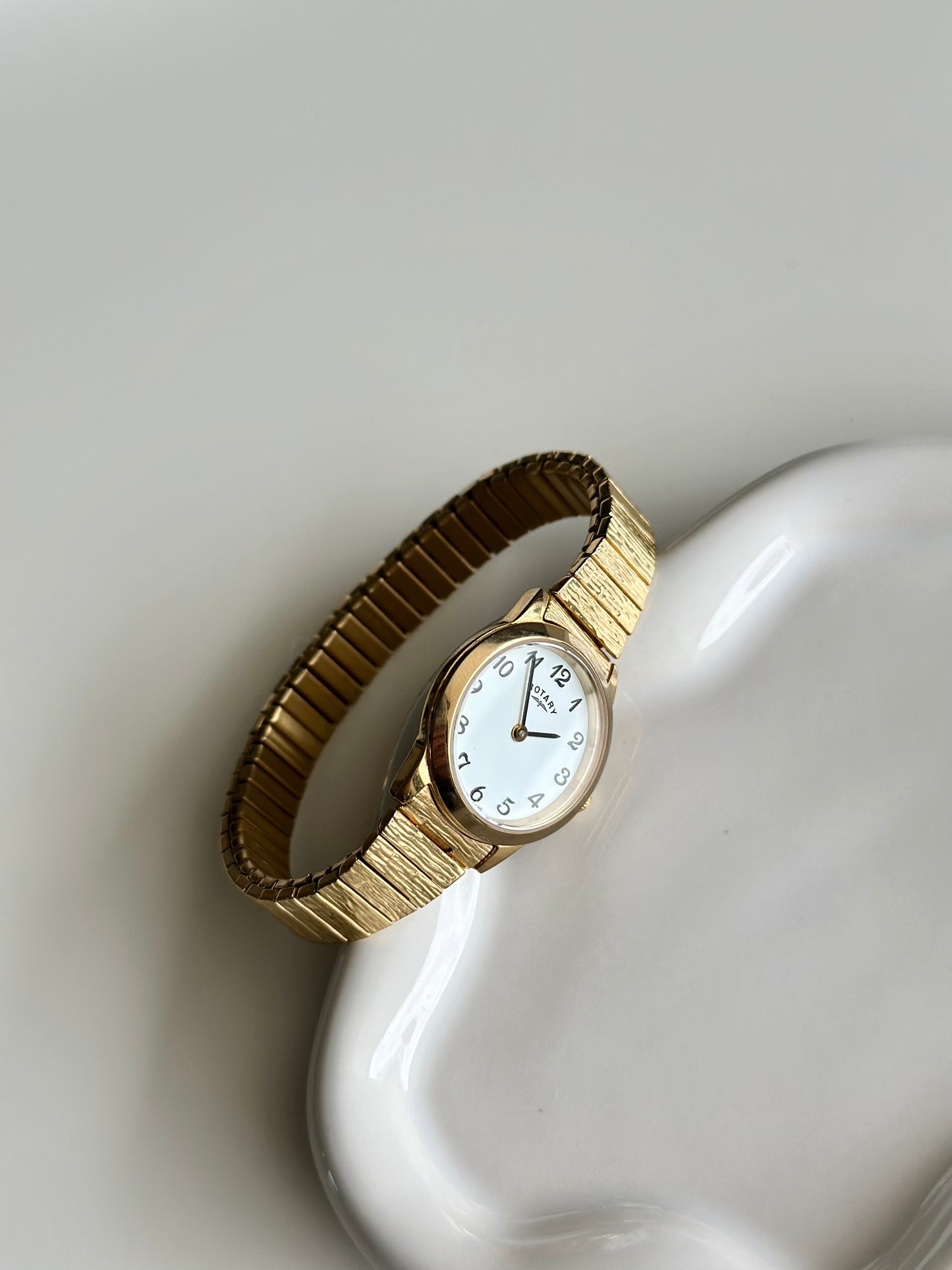 Elegant vintage Rotary quartz watch