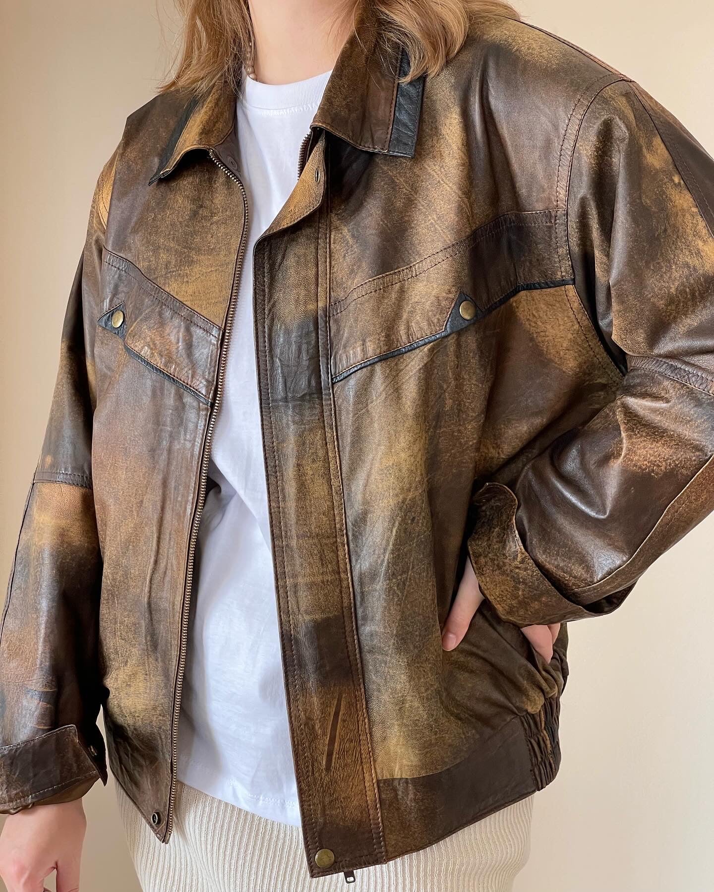 Vintage oversized bomber jacket made of leather effect fabric (90s)