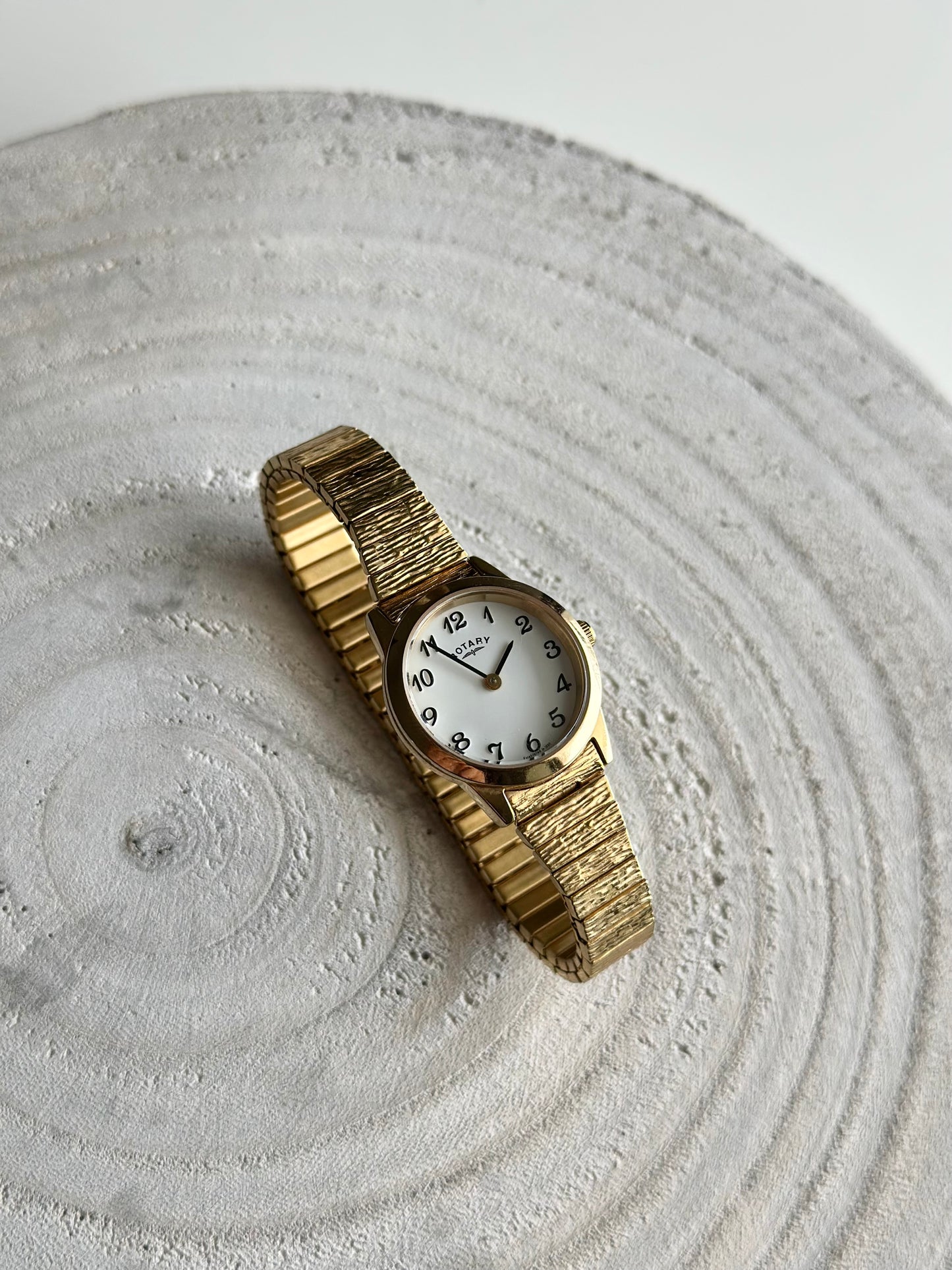 Elegant vintage Rotary quartz watch