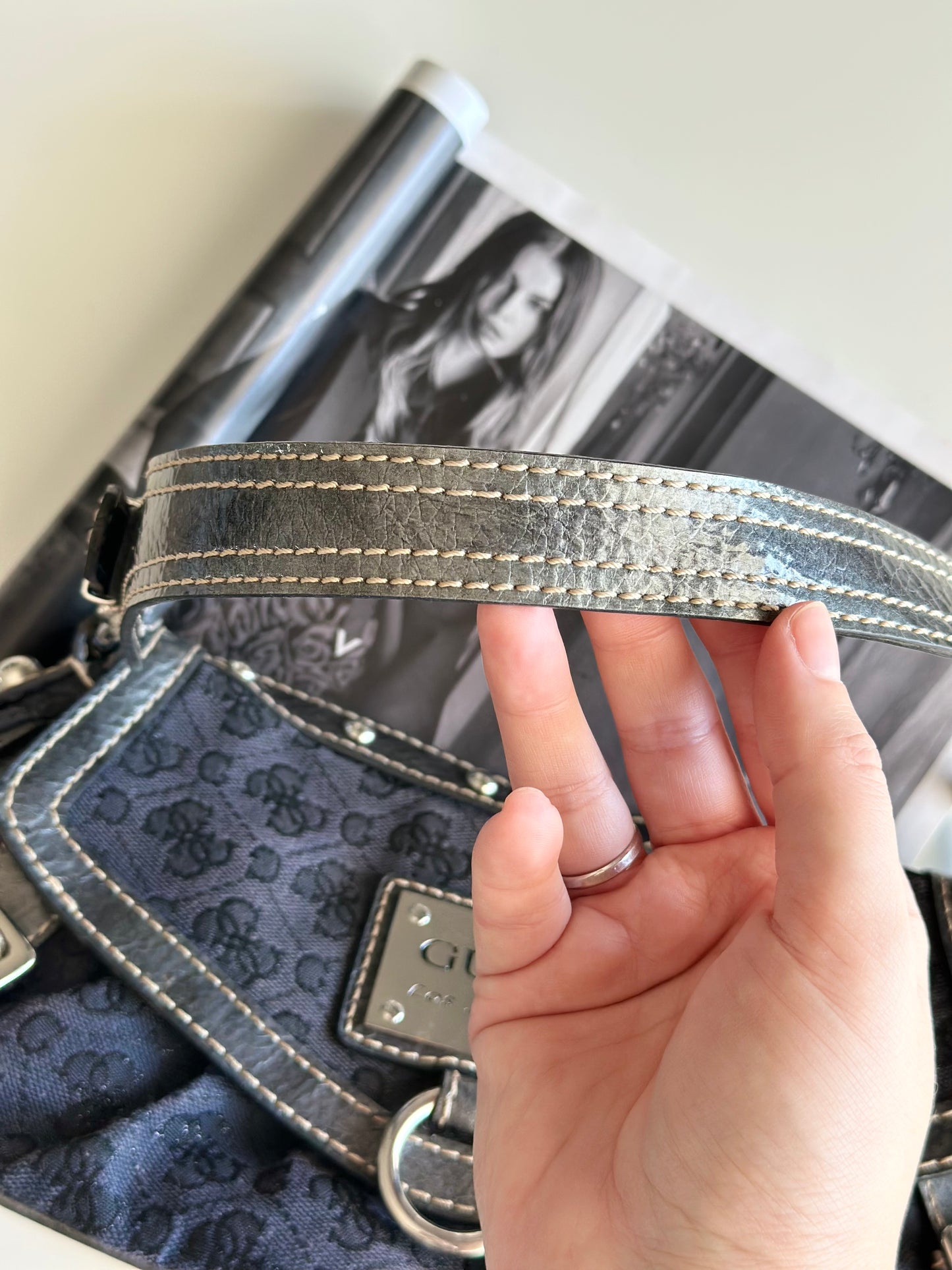 Stunning authentic vintage Guess grey baguette bag