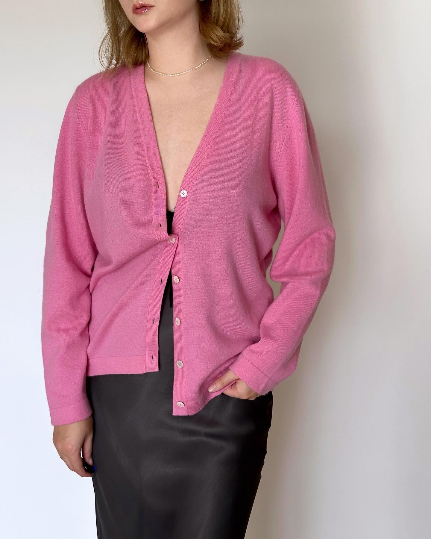 Stunning vintage 100% cashmere cardigan