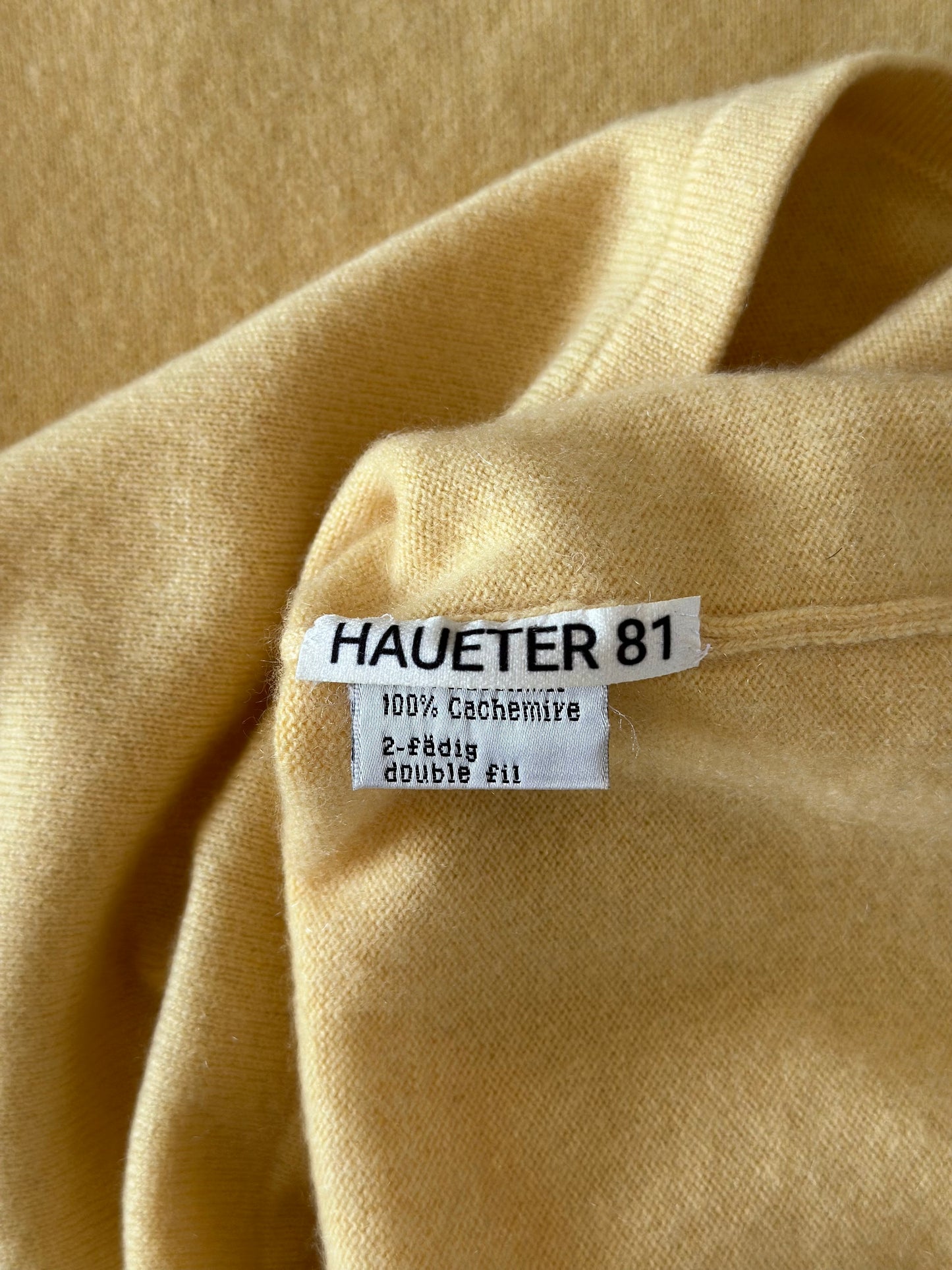 Stunning vintage cashmere yellow jumper