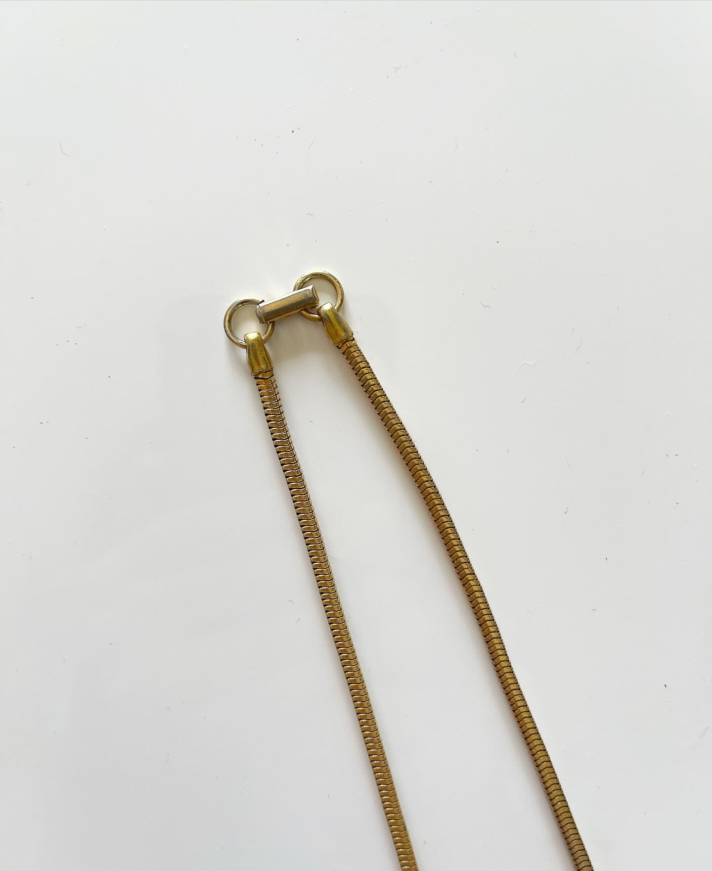 Lovely vintage gold-tone necklace