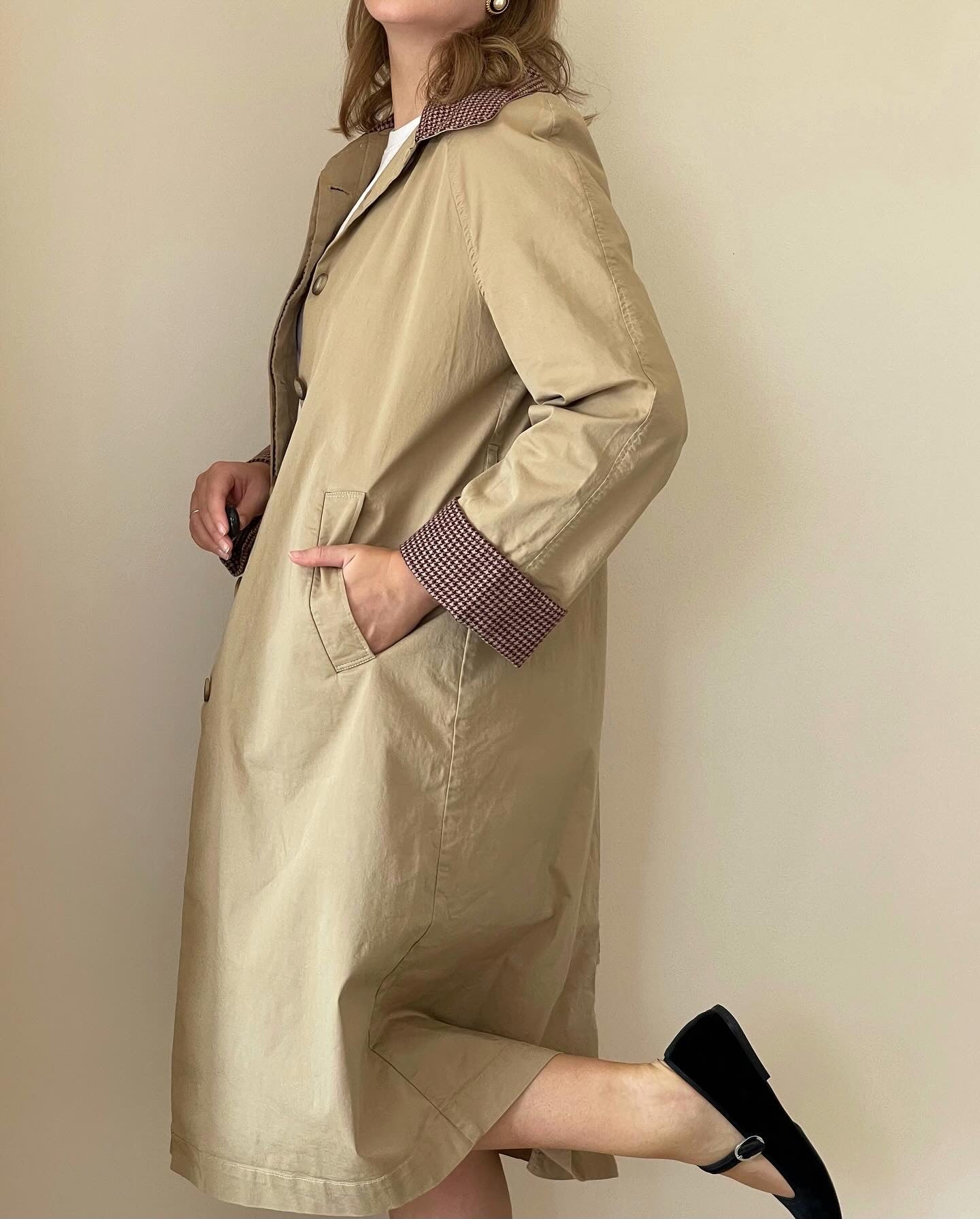 Gorgeous authentic trench coat from Rouje brand (France)