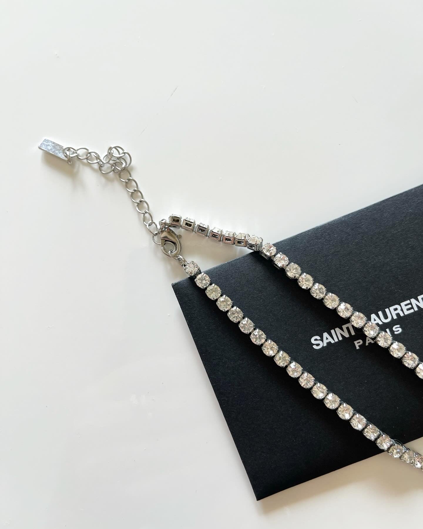 Lovely necklace with crystals (tennis chain)