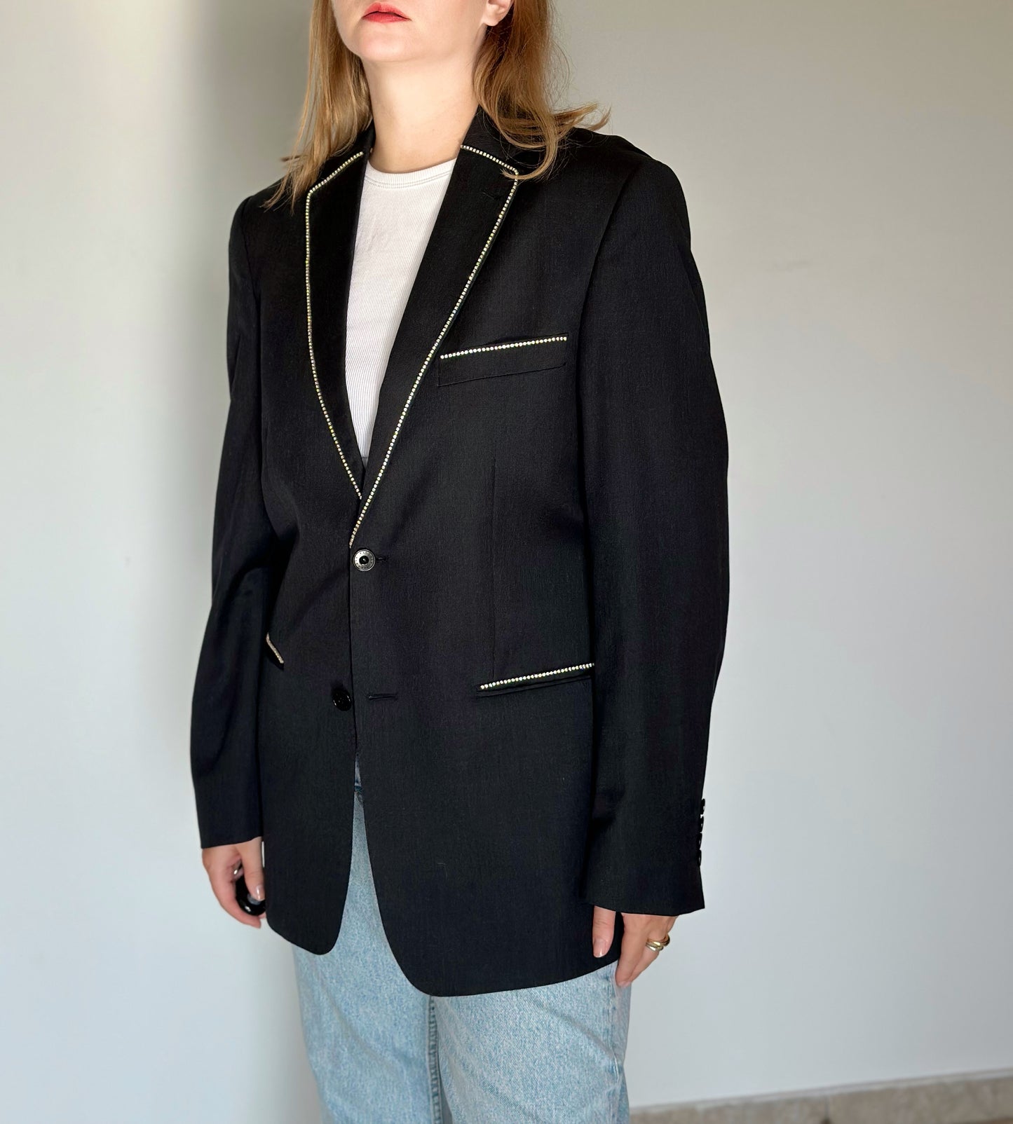 Vintage blazer with crystal chain ✨