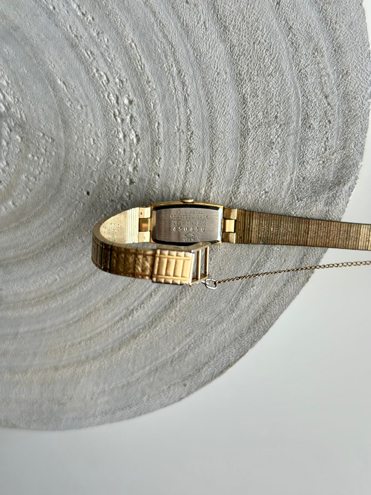 Charming vintage Seiko quartz watch