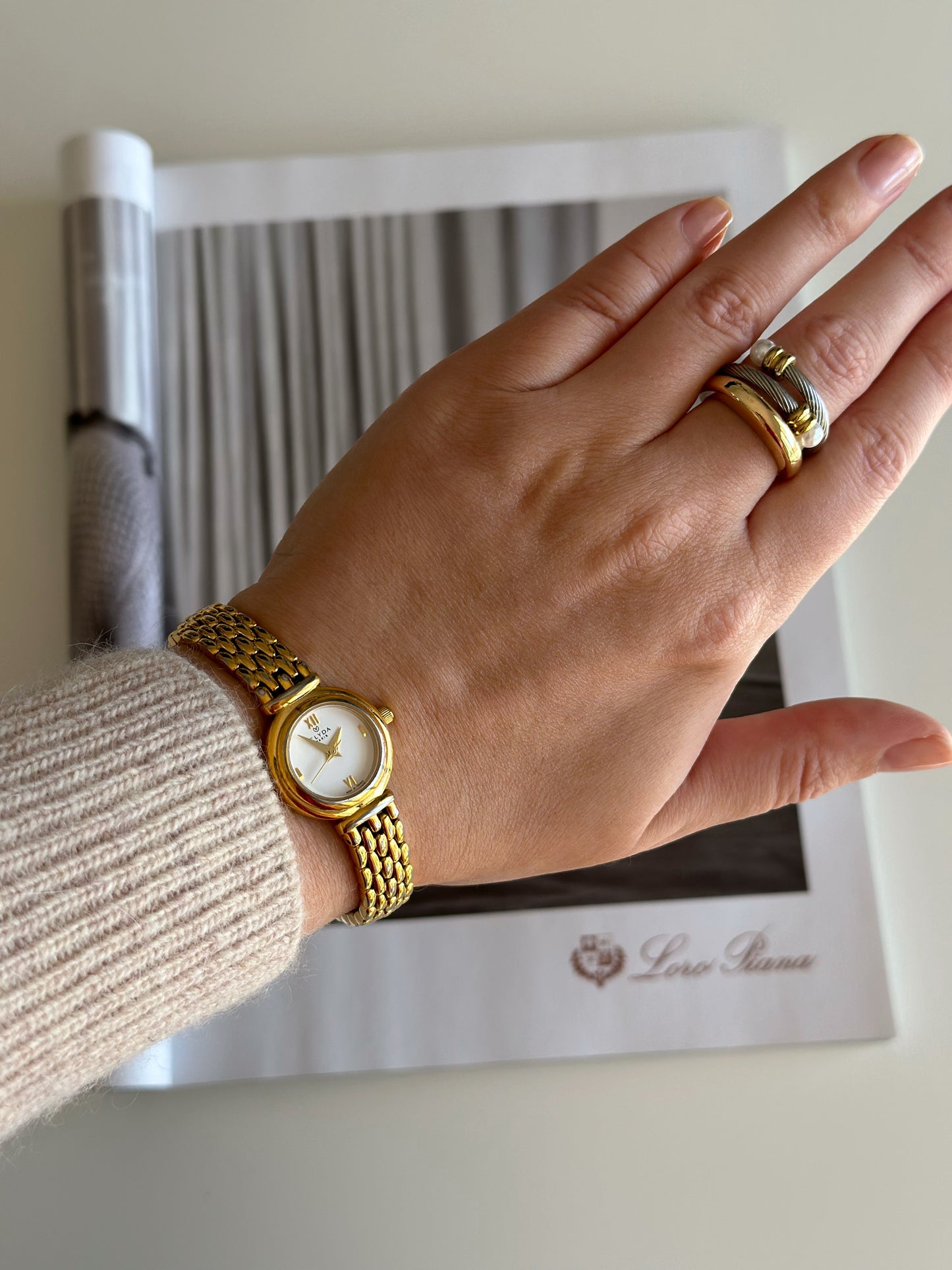 Beautiful vintage gold-tone watch Clyda (French brand) ✨