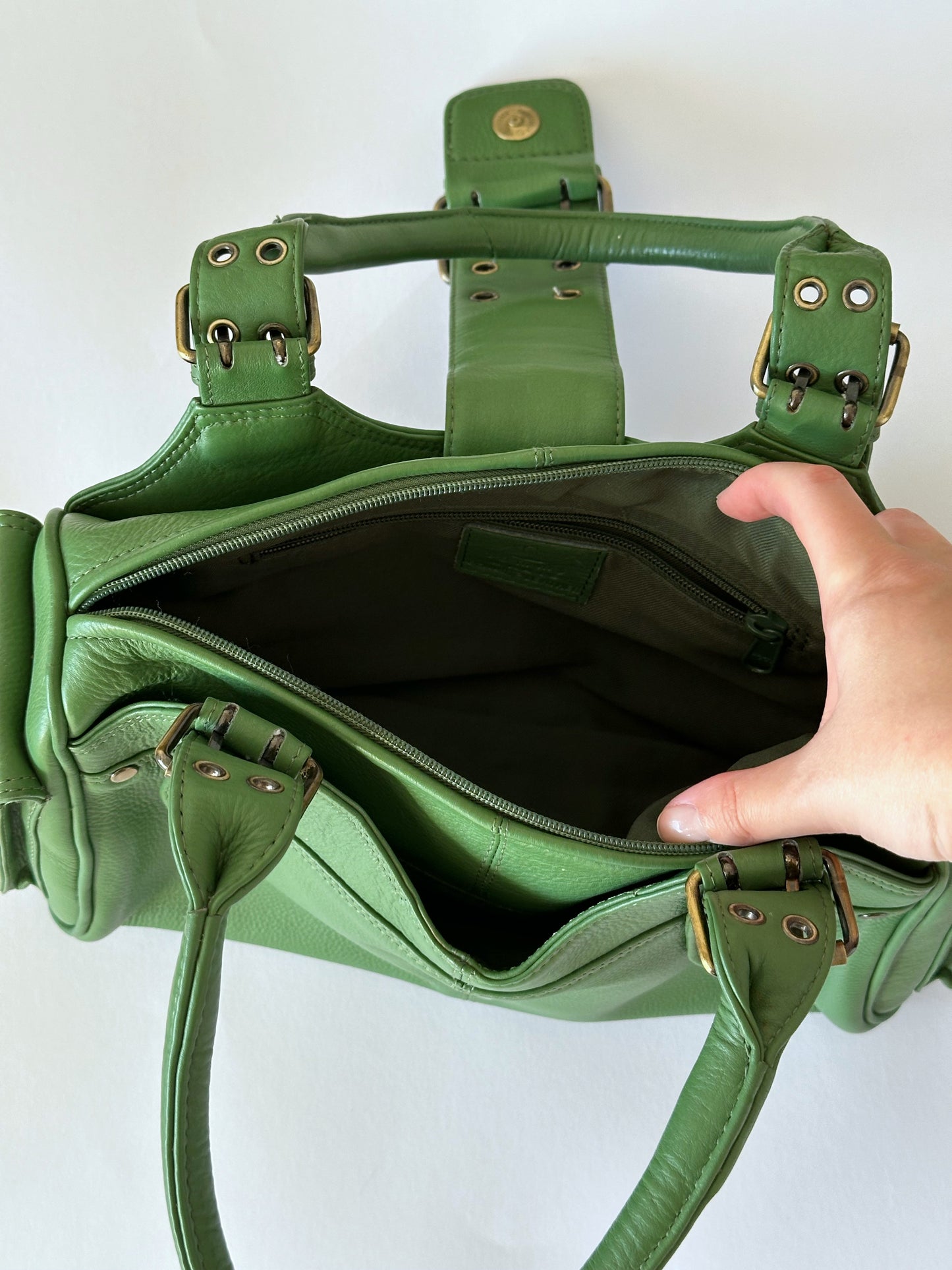 Vintage real leather bag 💔