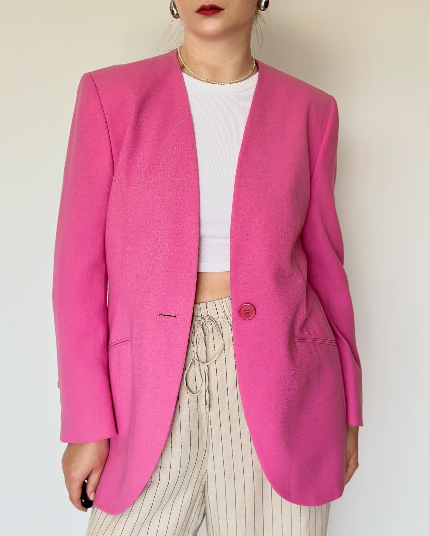 Stunning vintage lapeless blazer by Akris (Swiss luxury brand)