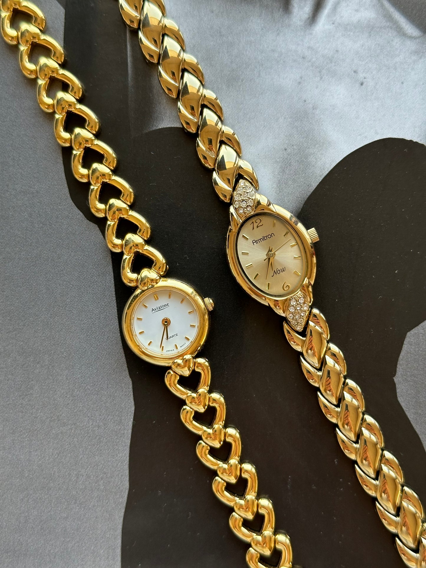 Stunning vintage watch with rhinestones ✨