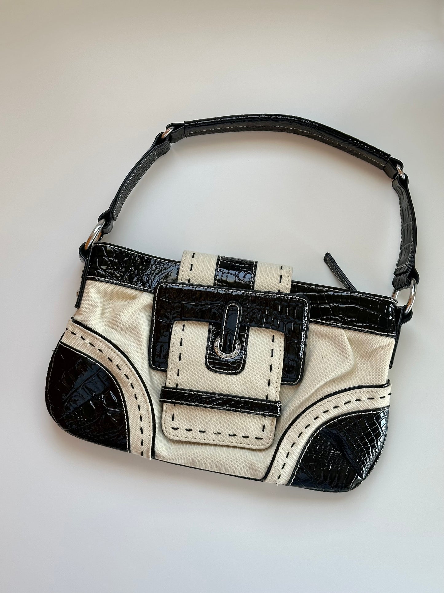 Stylish vintage baguette bag
