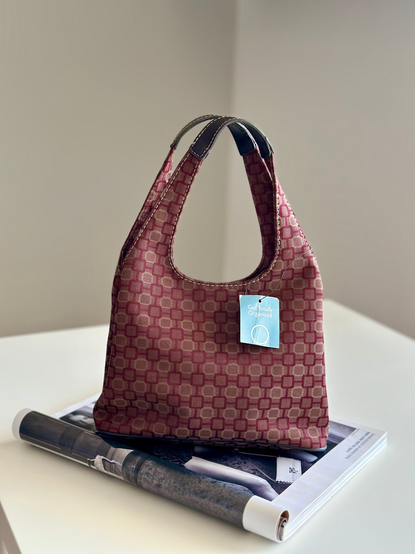 Cute vintage bag by Nine West with mirror from 90s