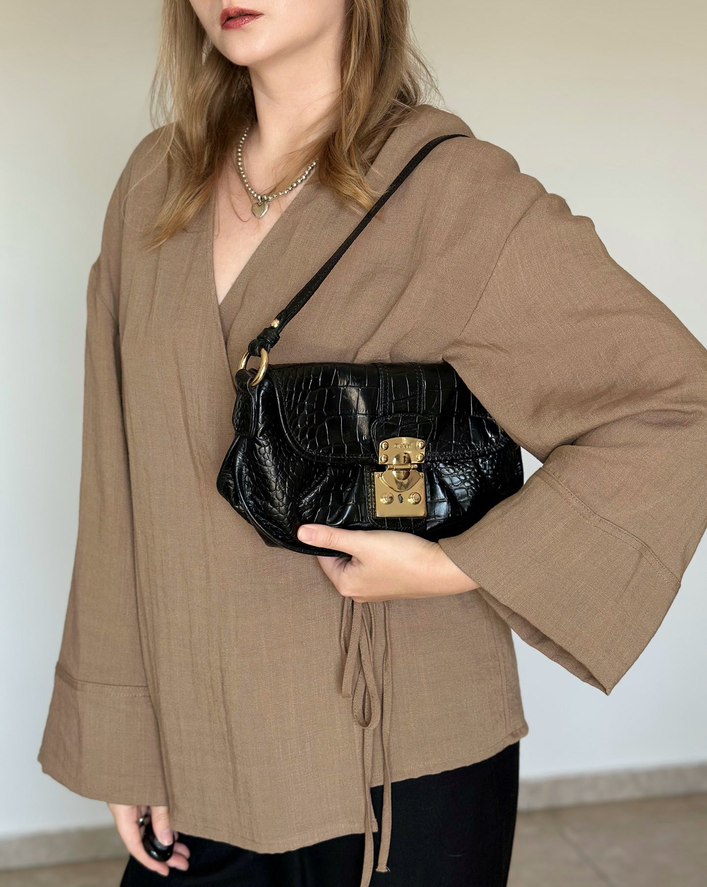 Stunning vintage leather baguette bag DKNY (2000s)