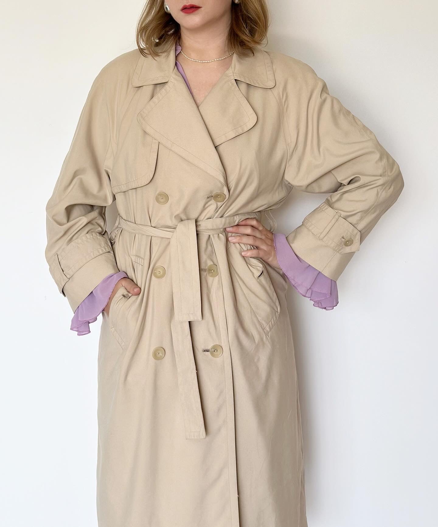 Gorgeous vintage double-breasted trench coat London Fog