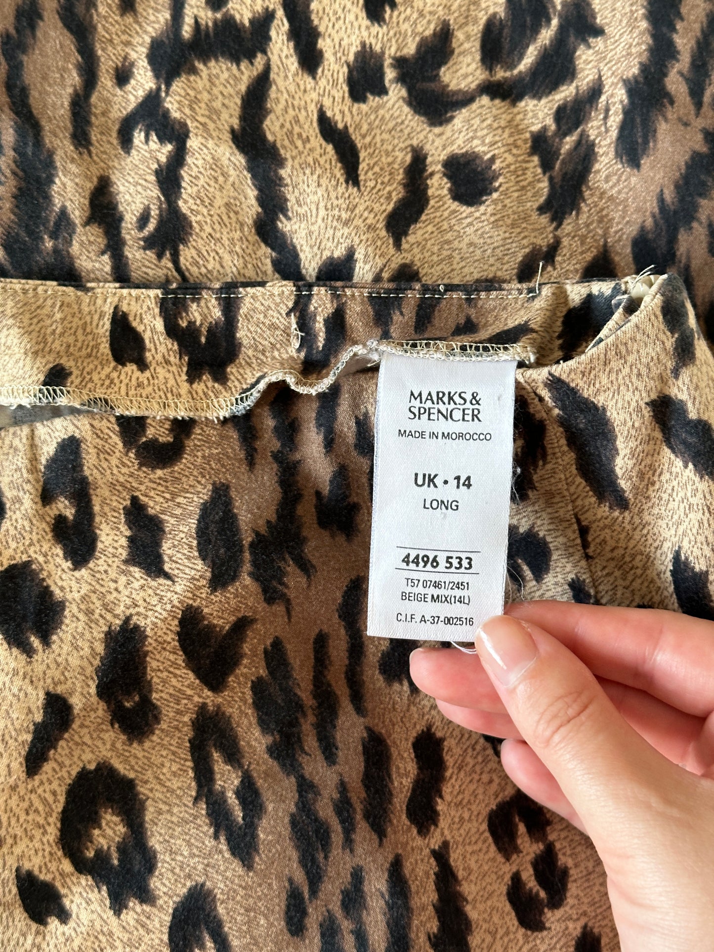 Incredible midi cotton skirt with leopard print