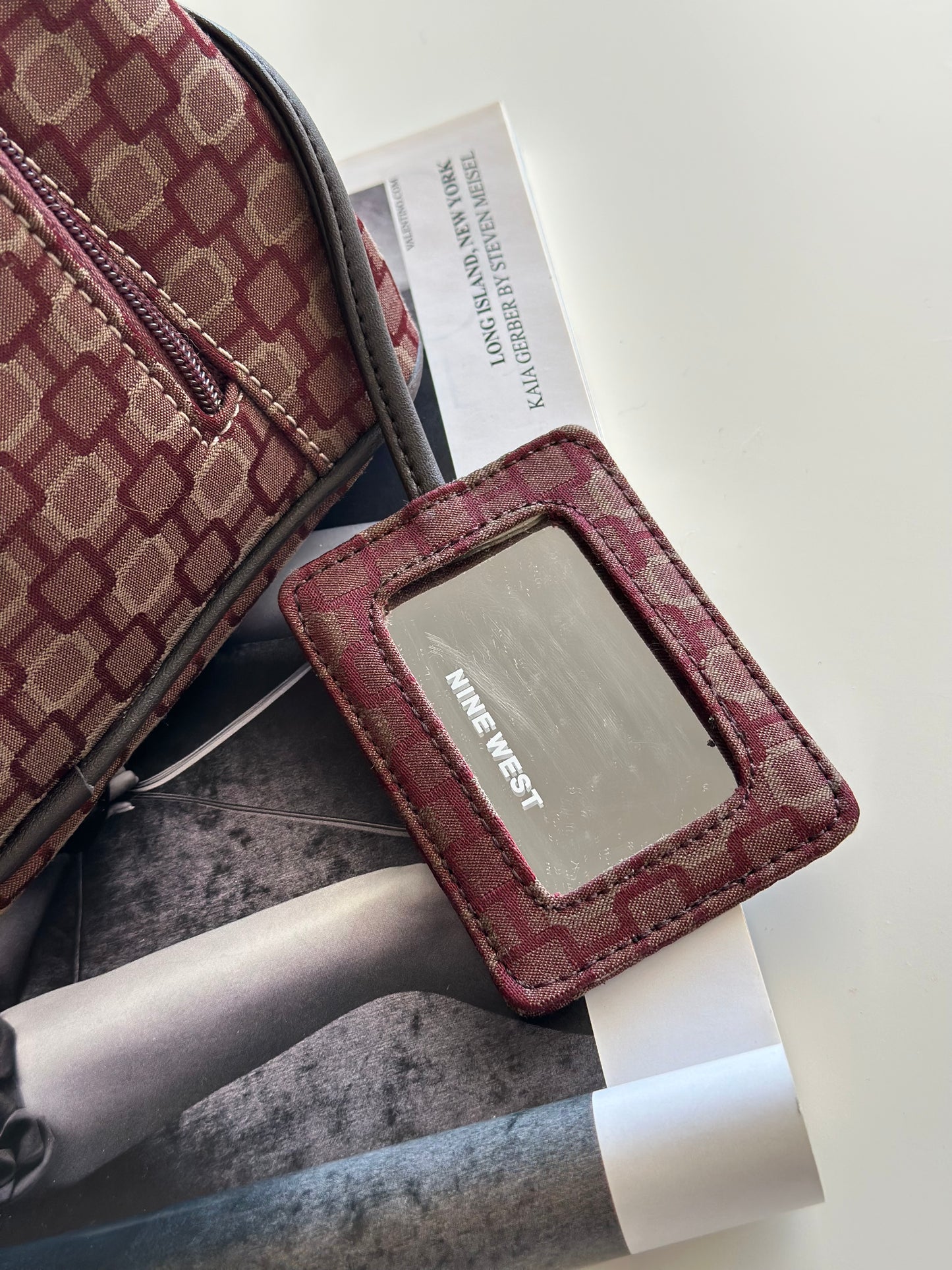 Cute vintage bag by Nine West with mirror from 90s