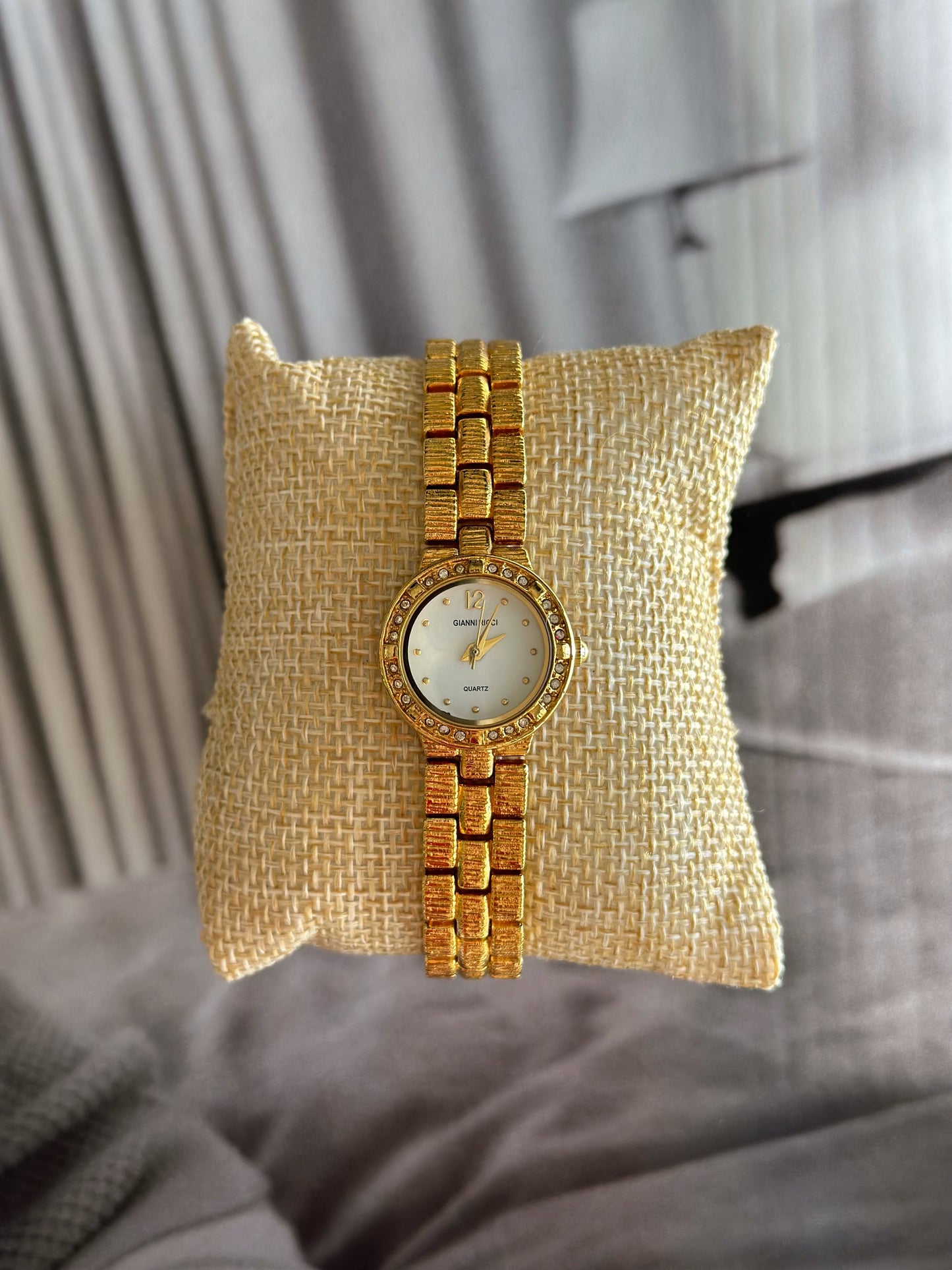 Beautiful vintage gold-tone watch Gianni Ricci✨