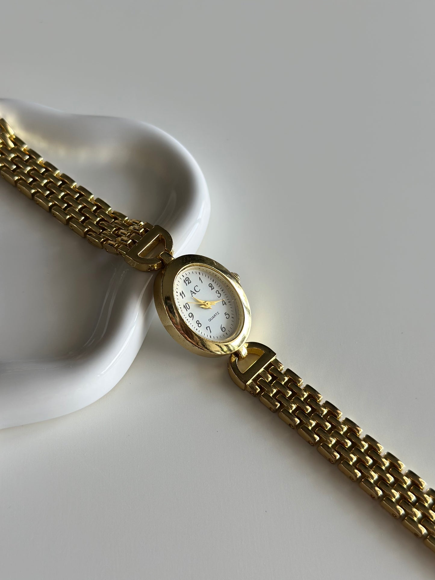 A delicate and timeless vintage watch AC
