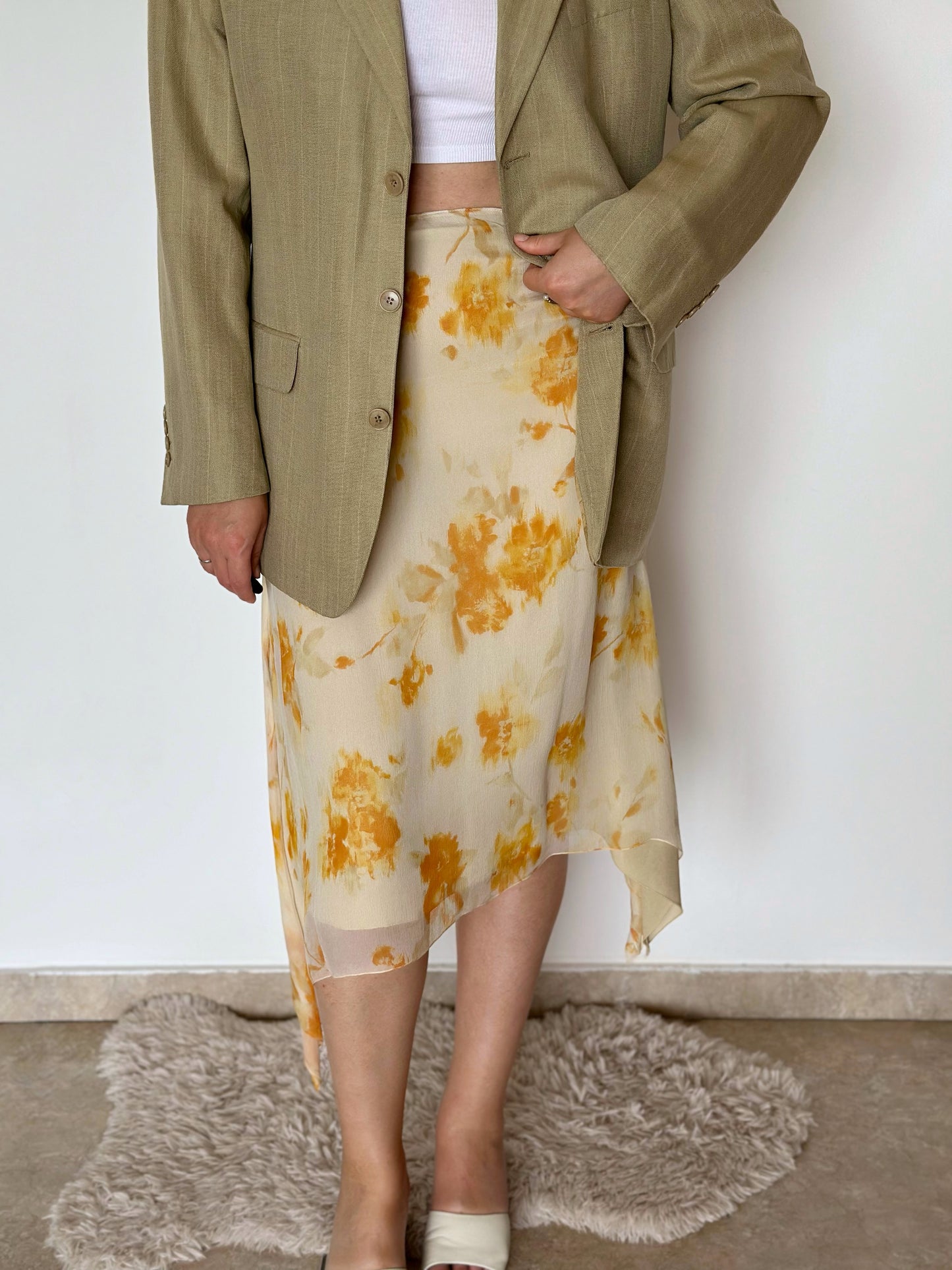 Stunning vintage asymmetrical 100% silk skirt