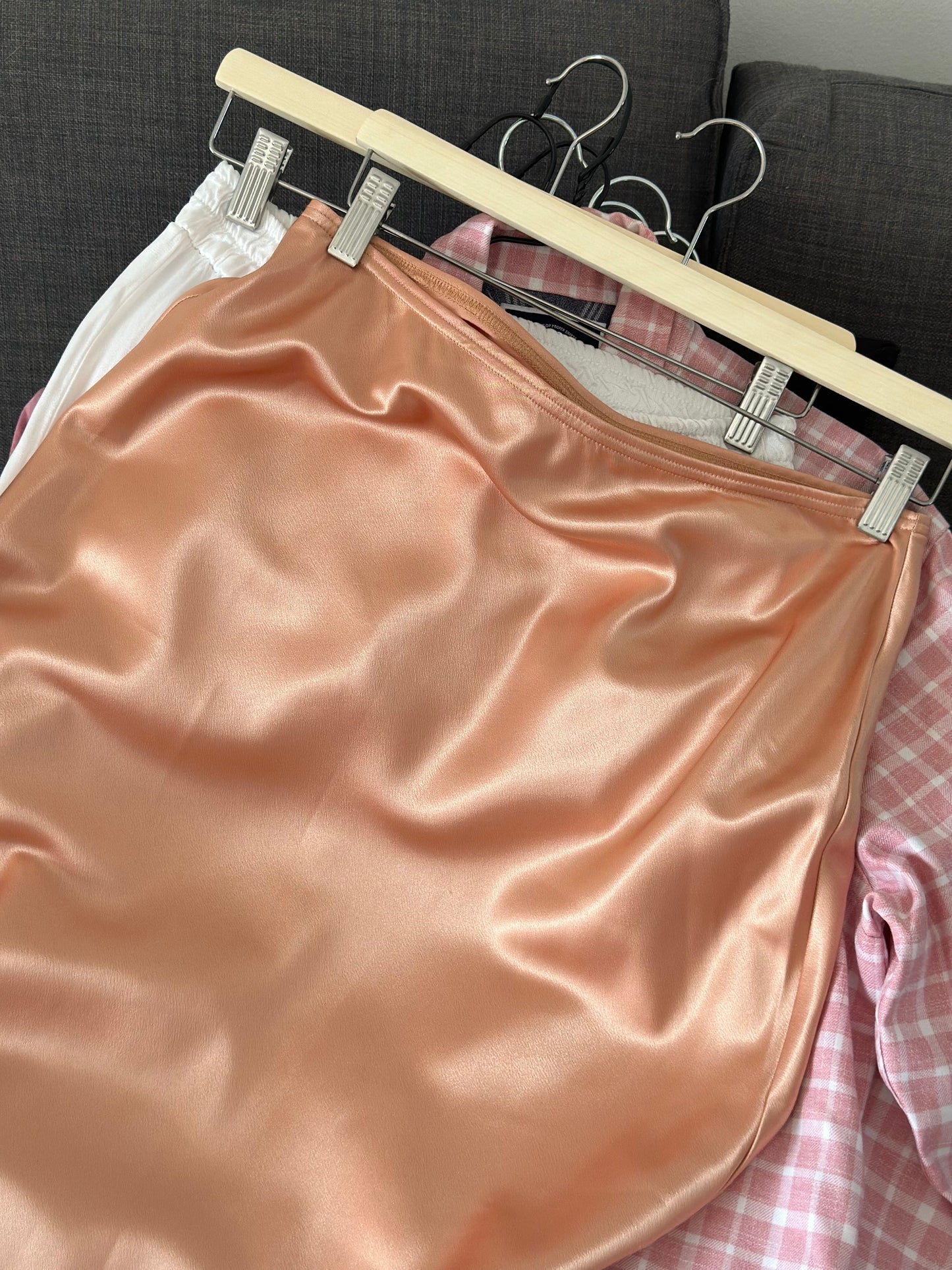 Elegant satin midi skirt