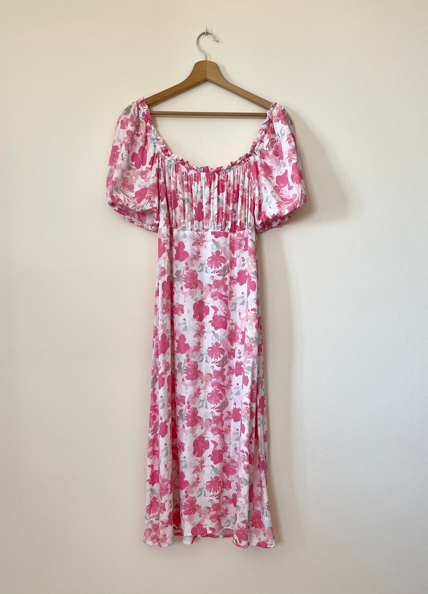 Cute light viscose dress with floral print