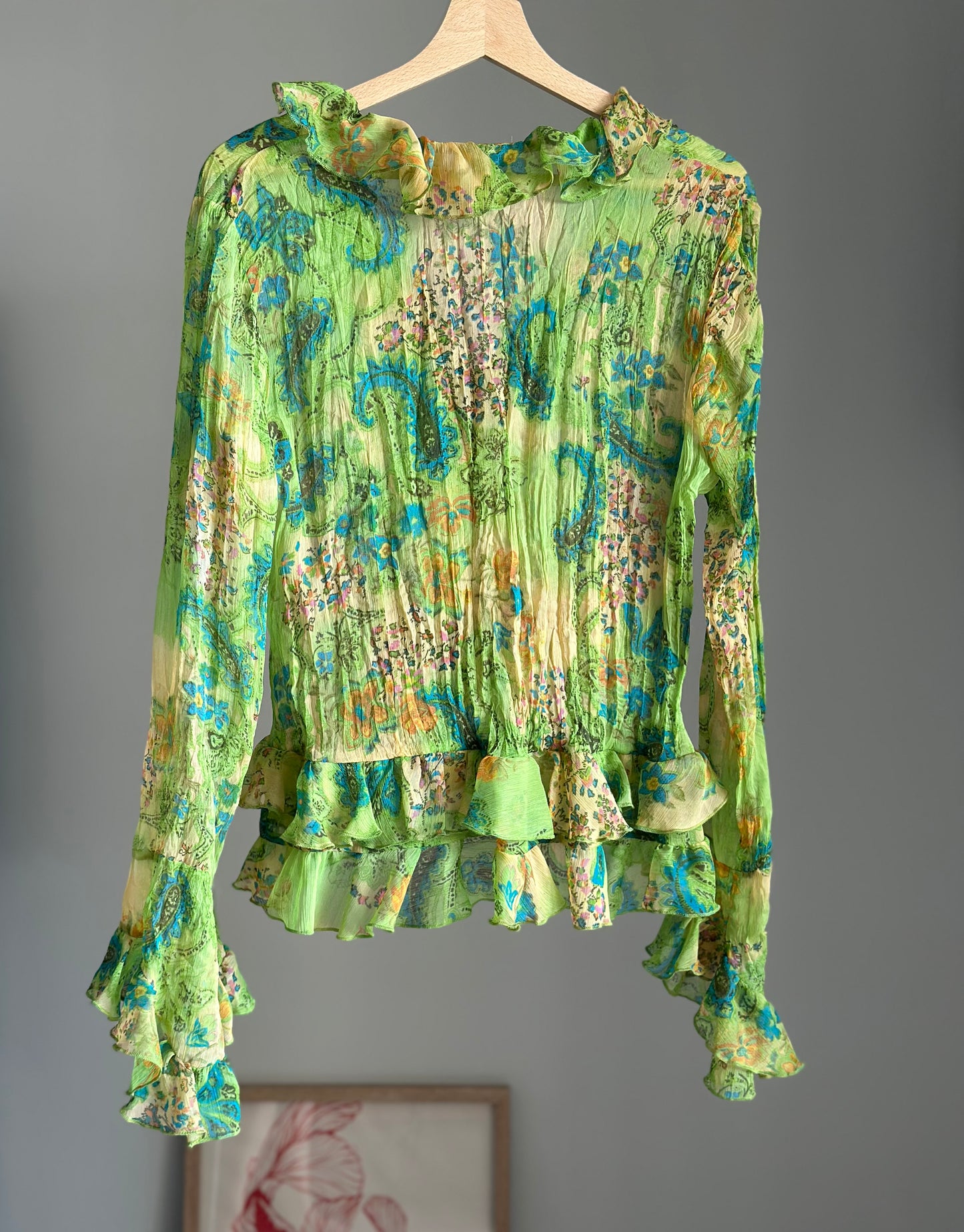 Vintage Y2K romantic blouse in semi-sheer fabric