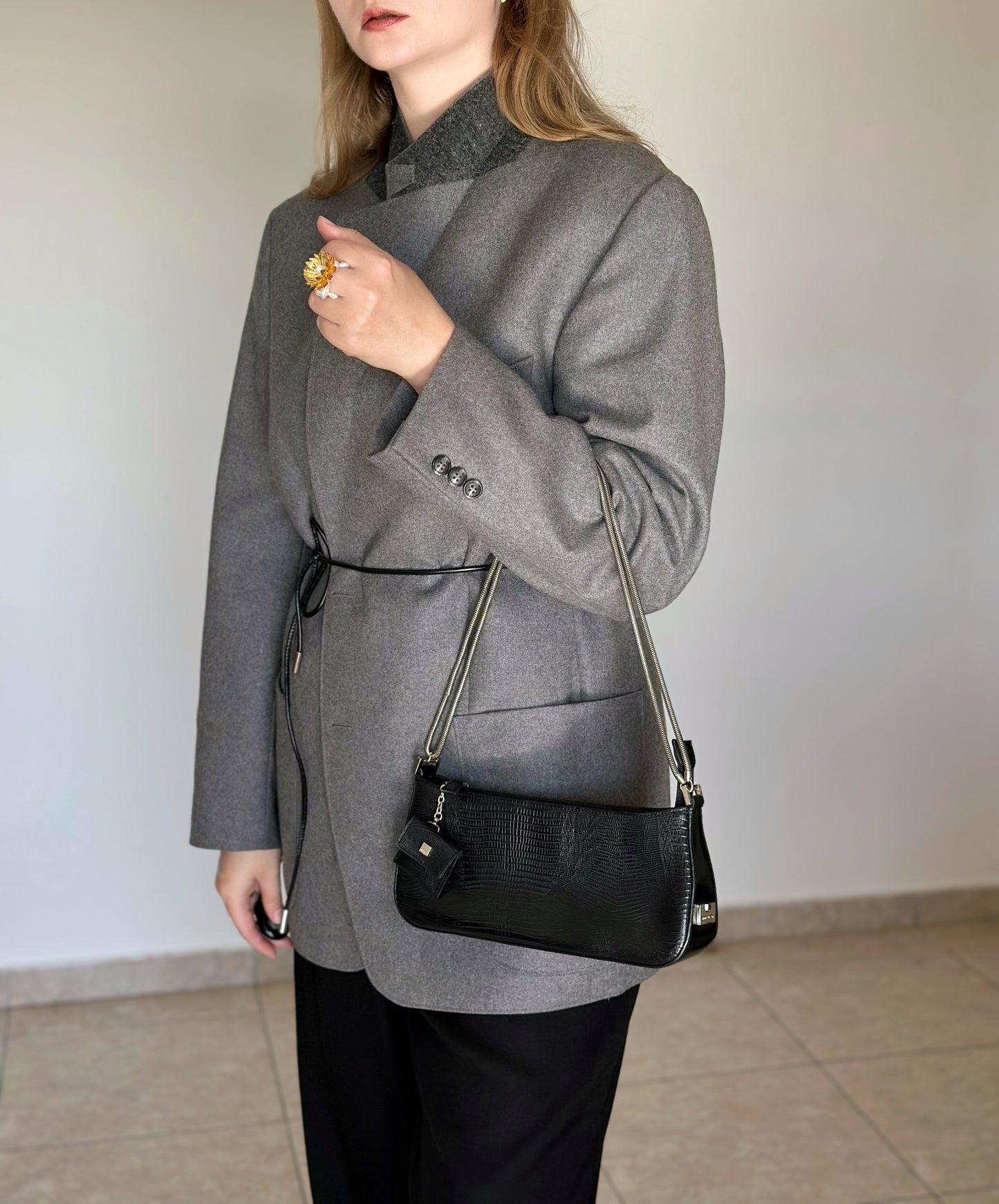 Stunning vintage bag by Nine West with keychain