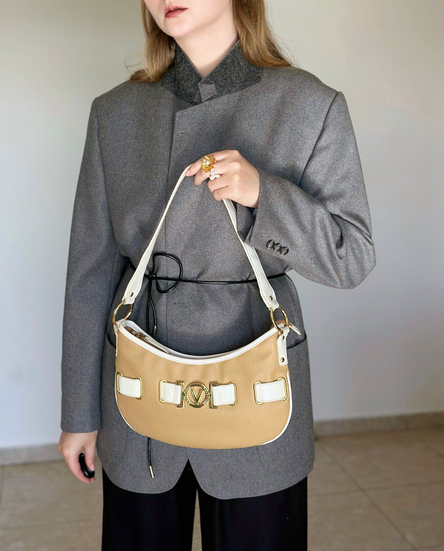 Stunning vintage Mario Valentino baguette bag