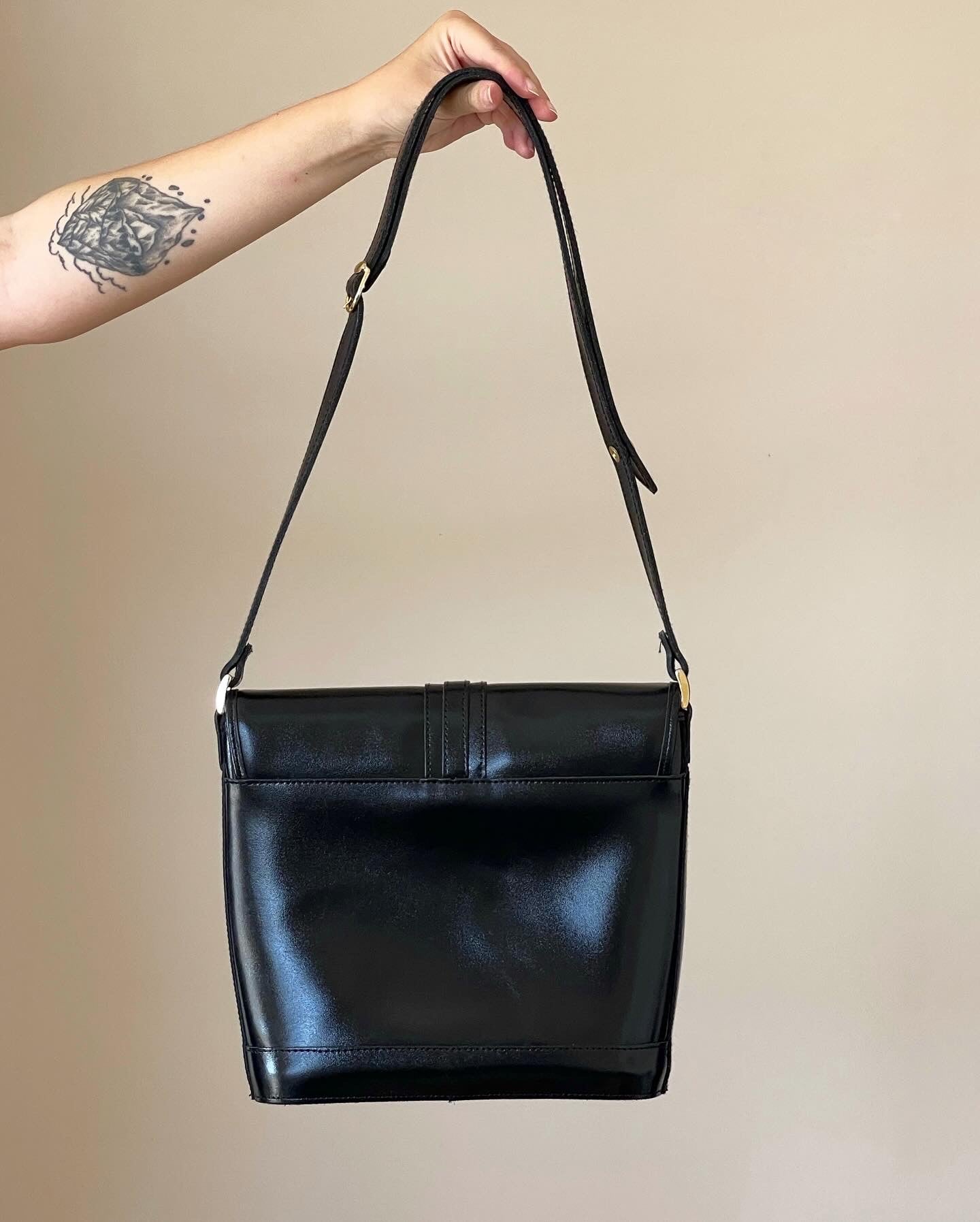 Awesome vintage leather bag