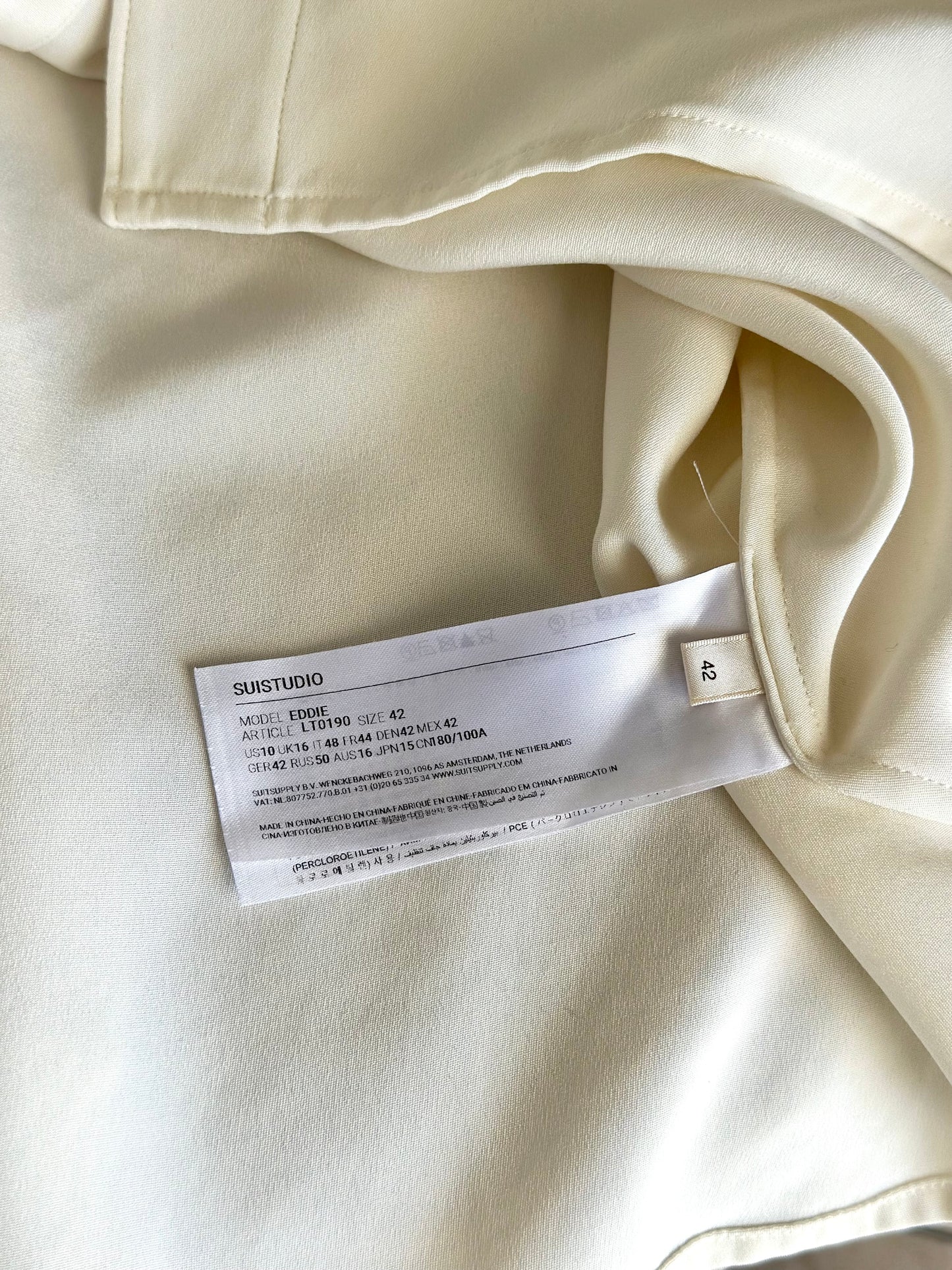 Luxurious 100% silk ivory blouse by Suistudio