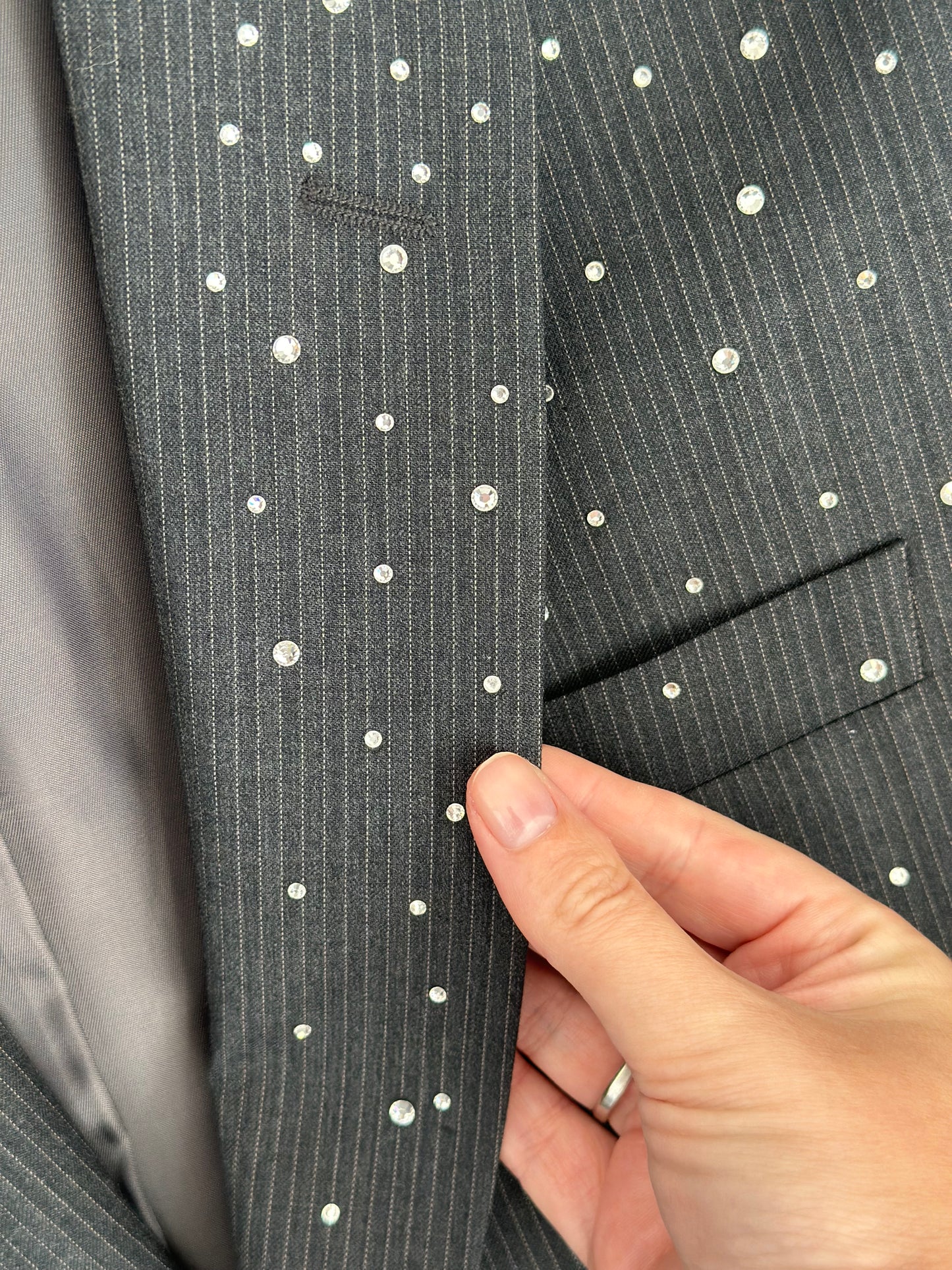Vintage blazer with rhinestones ✨