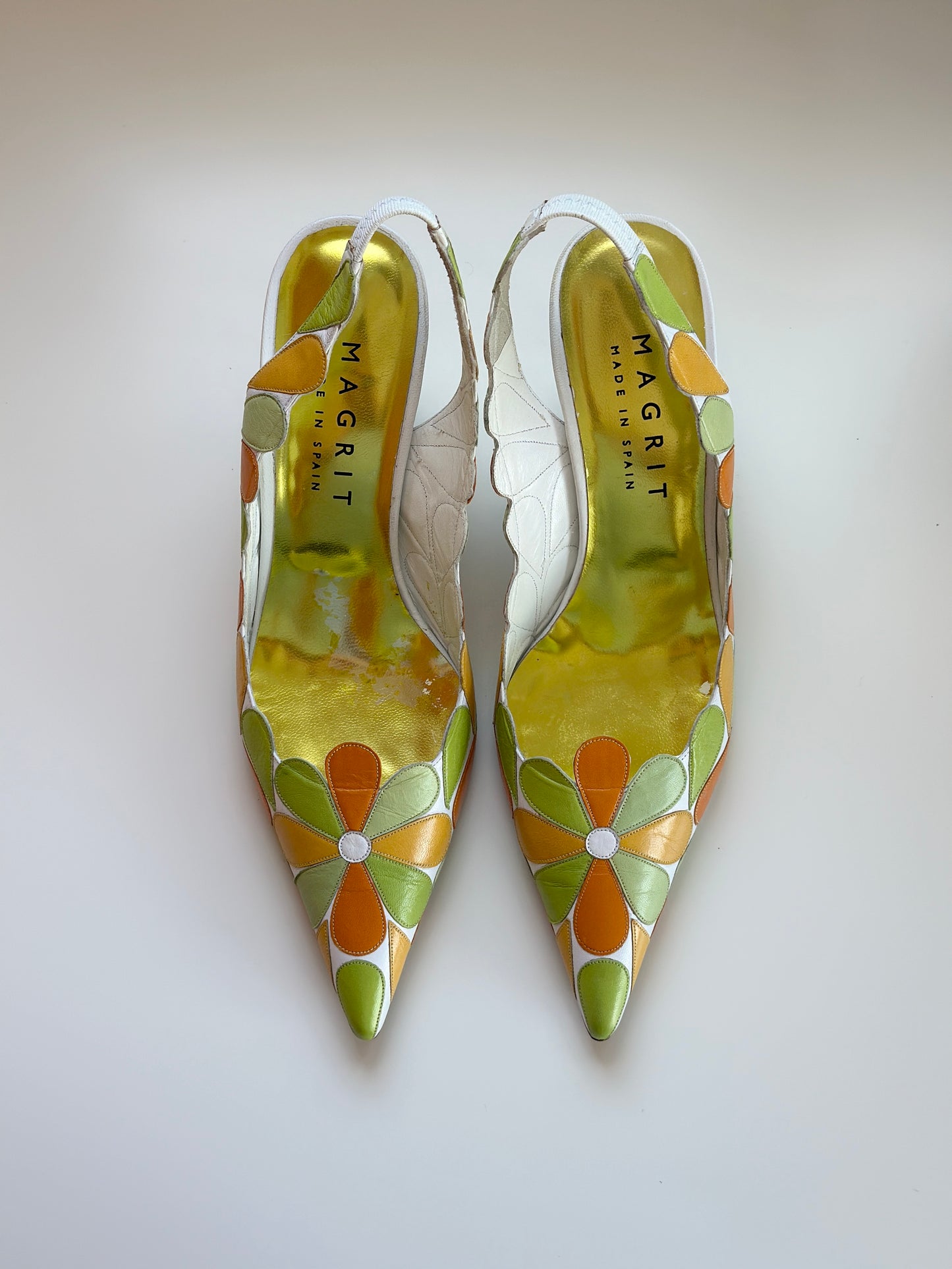 Vintage leather slingback shoes